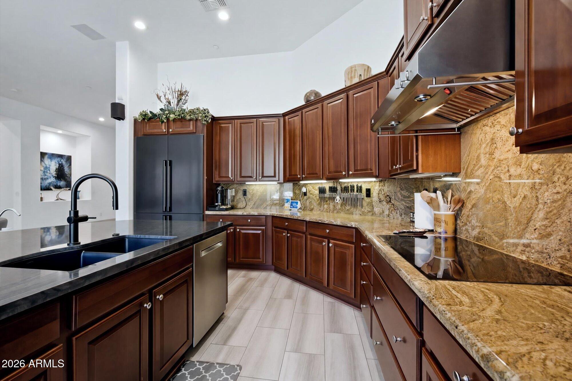 ANTHEM COUNTRY CLUB UNIT 42 - Residential