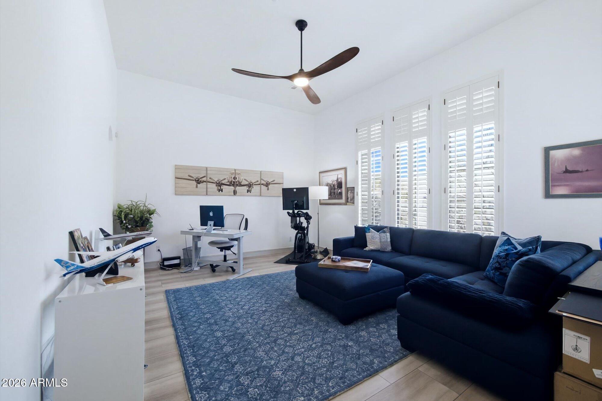 ANTHEM COUNTRY CLUB UNIT 42 - Residential