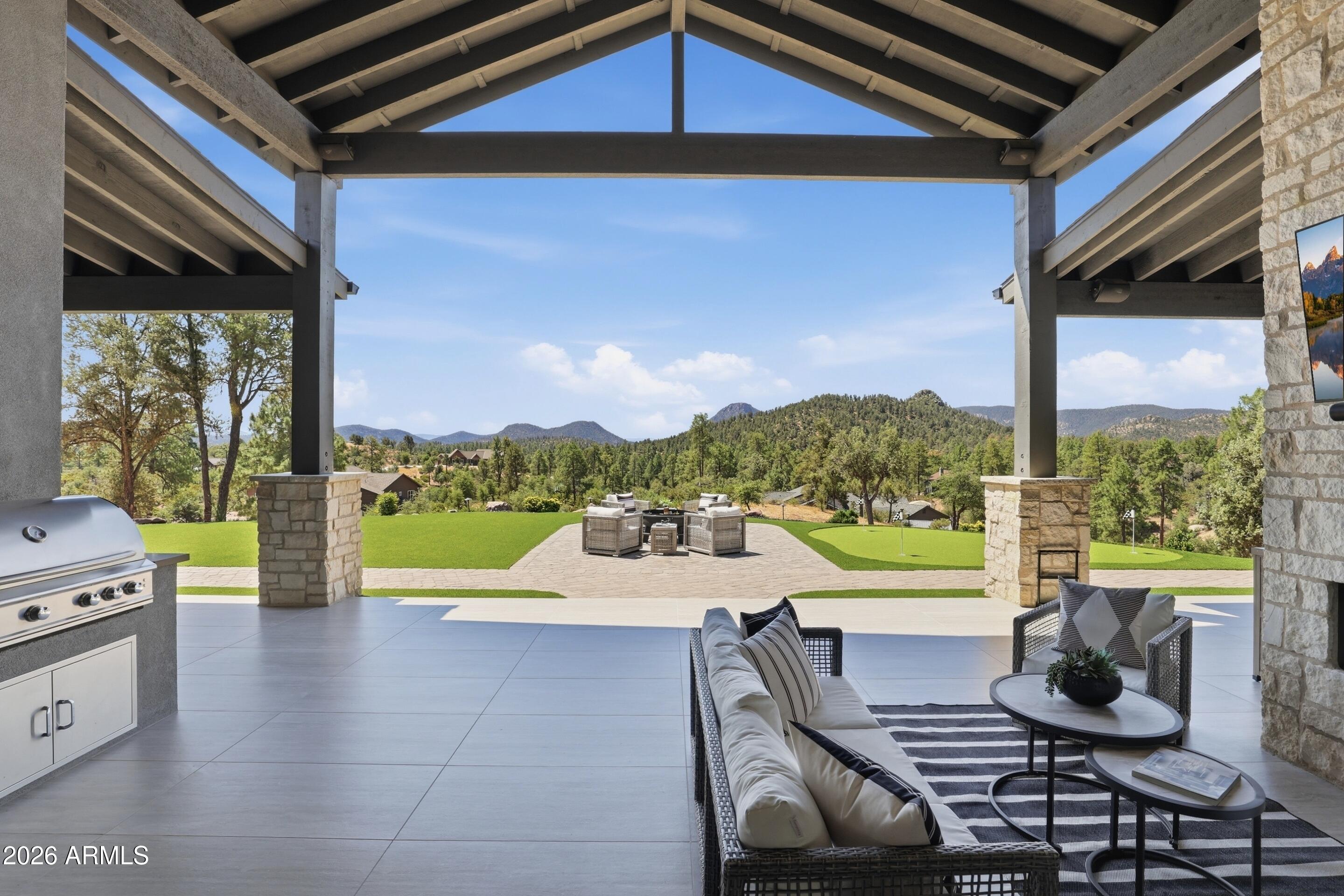 THE KNOLLS 2 - Residential