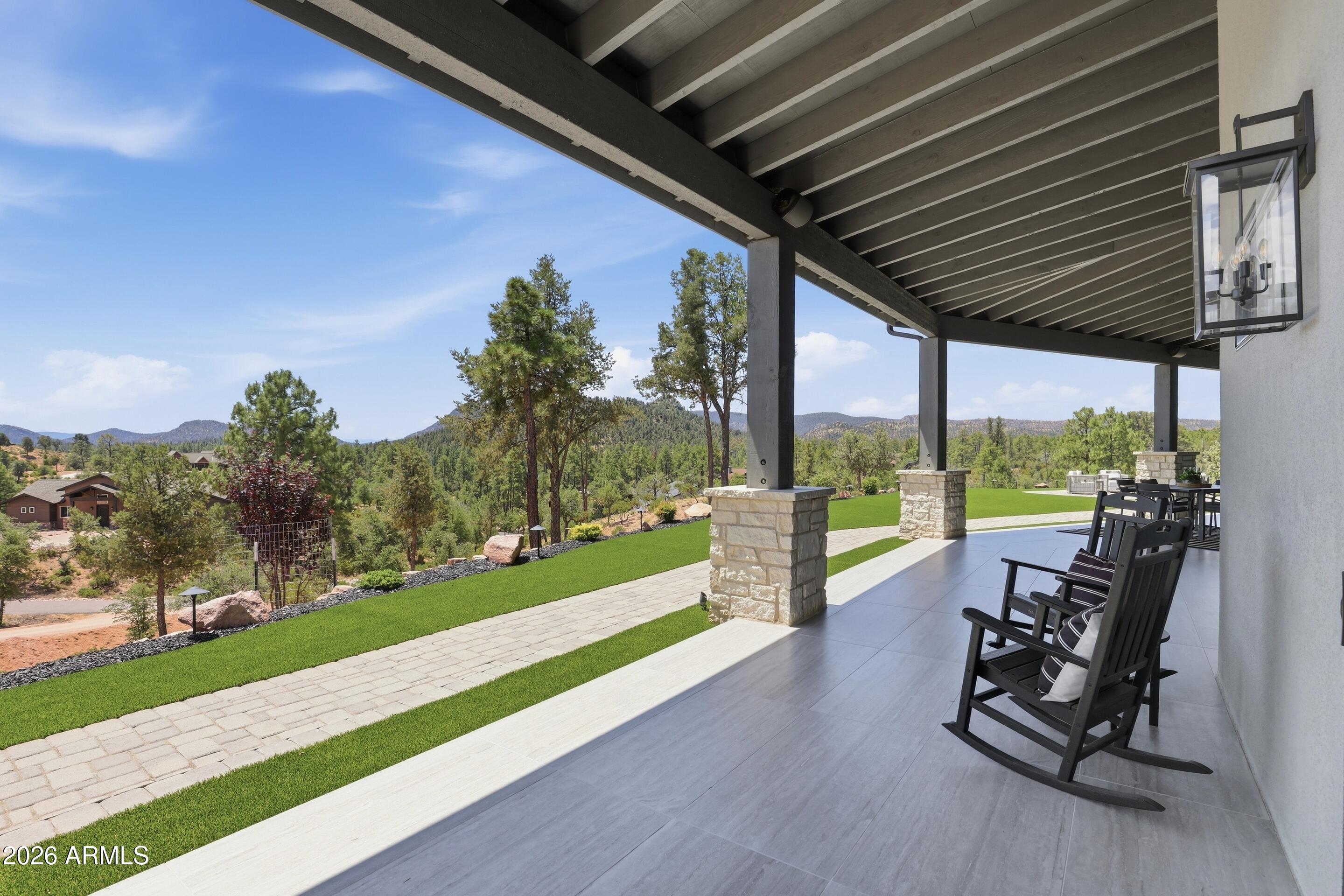 THE KNOLLS 2 - Residential