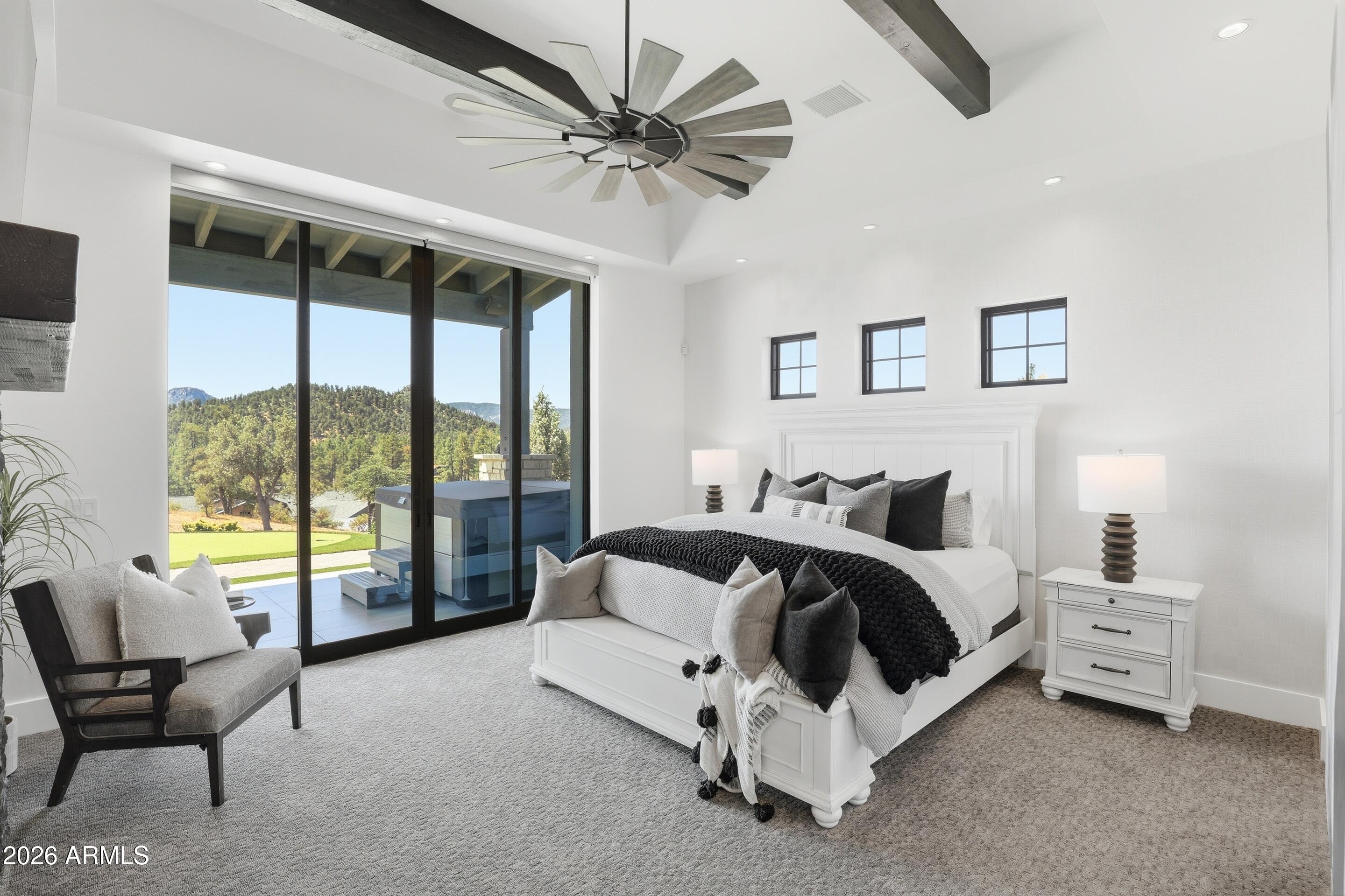 THE KNOLLS 2 - Residential