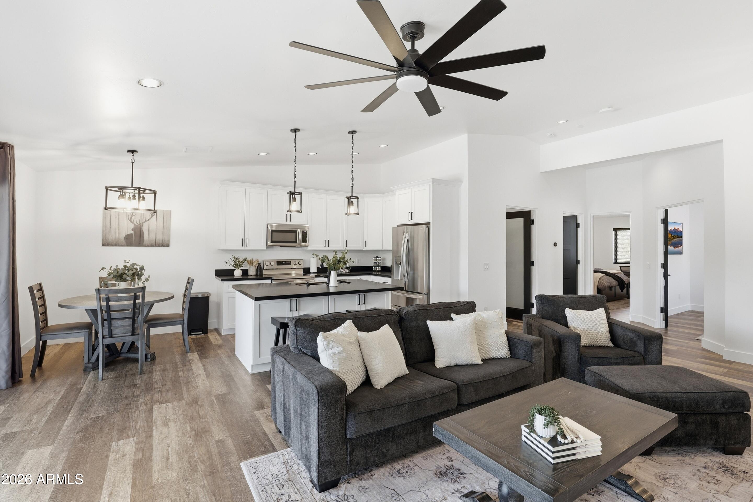 THE KNOLLS 2 - Residential