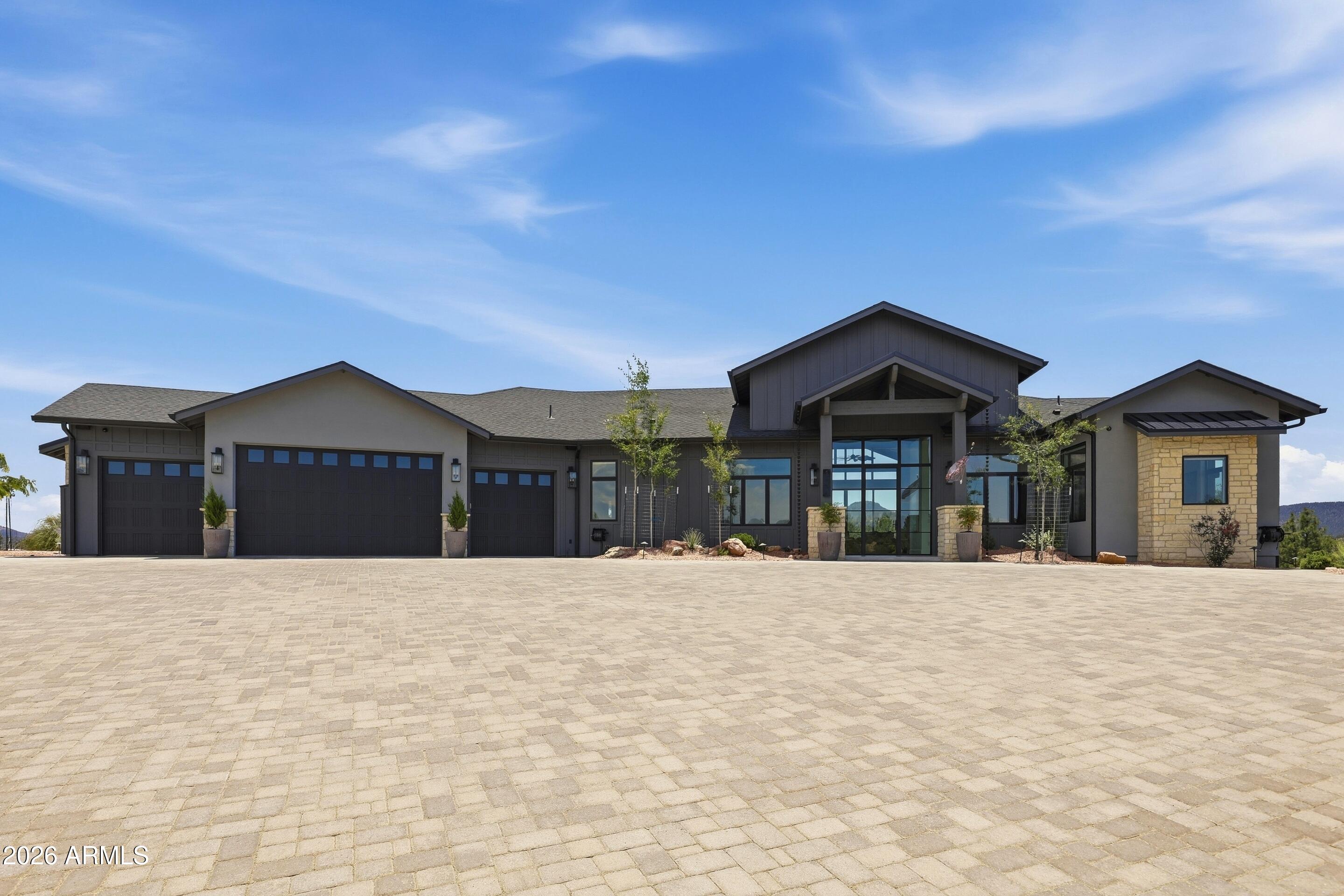 THE KNOLLS 2 - Residential