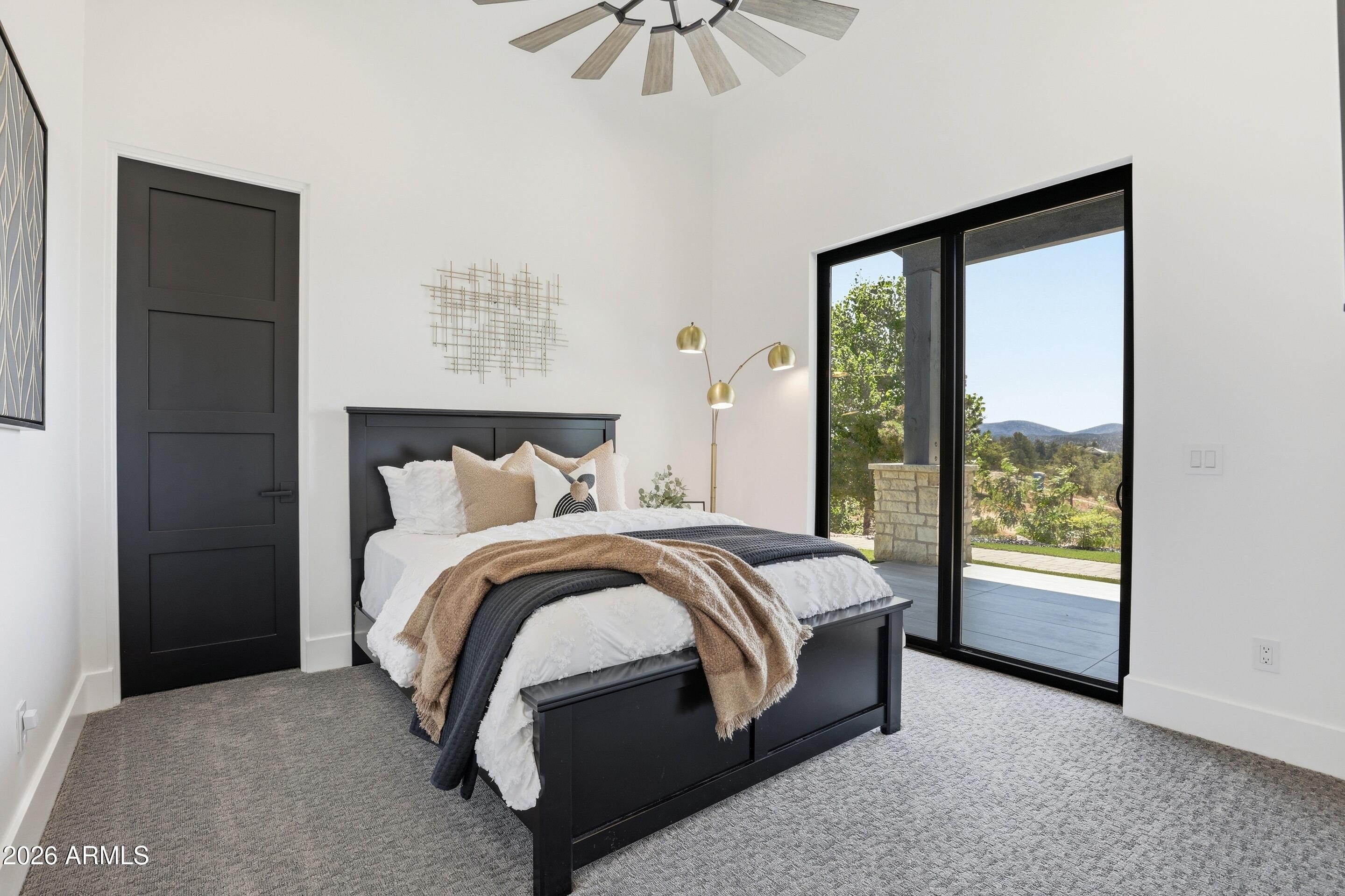 THE KNOLLS 2 - Residential