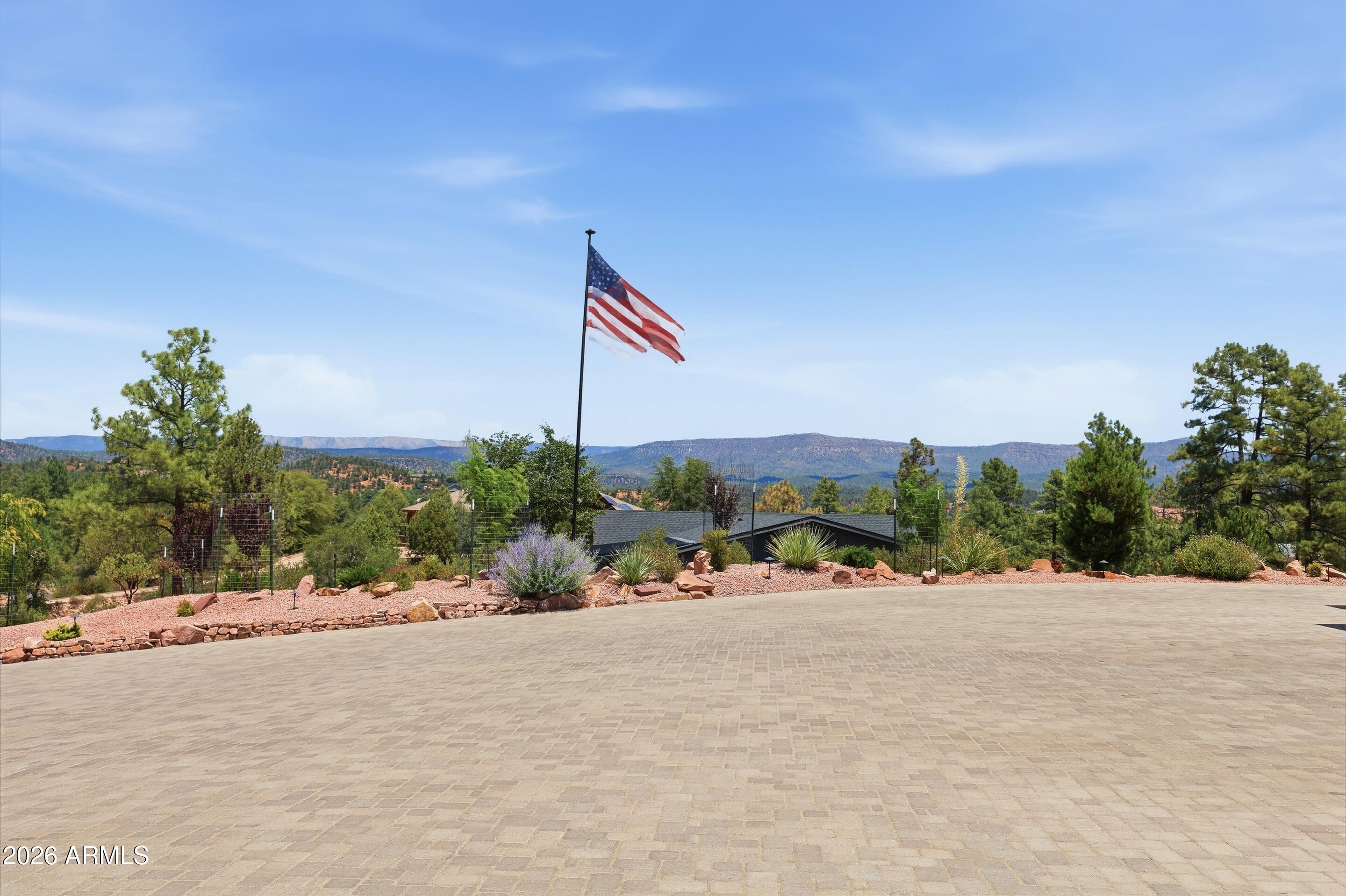 THE KNOLLS 2 - Residential