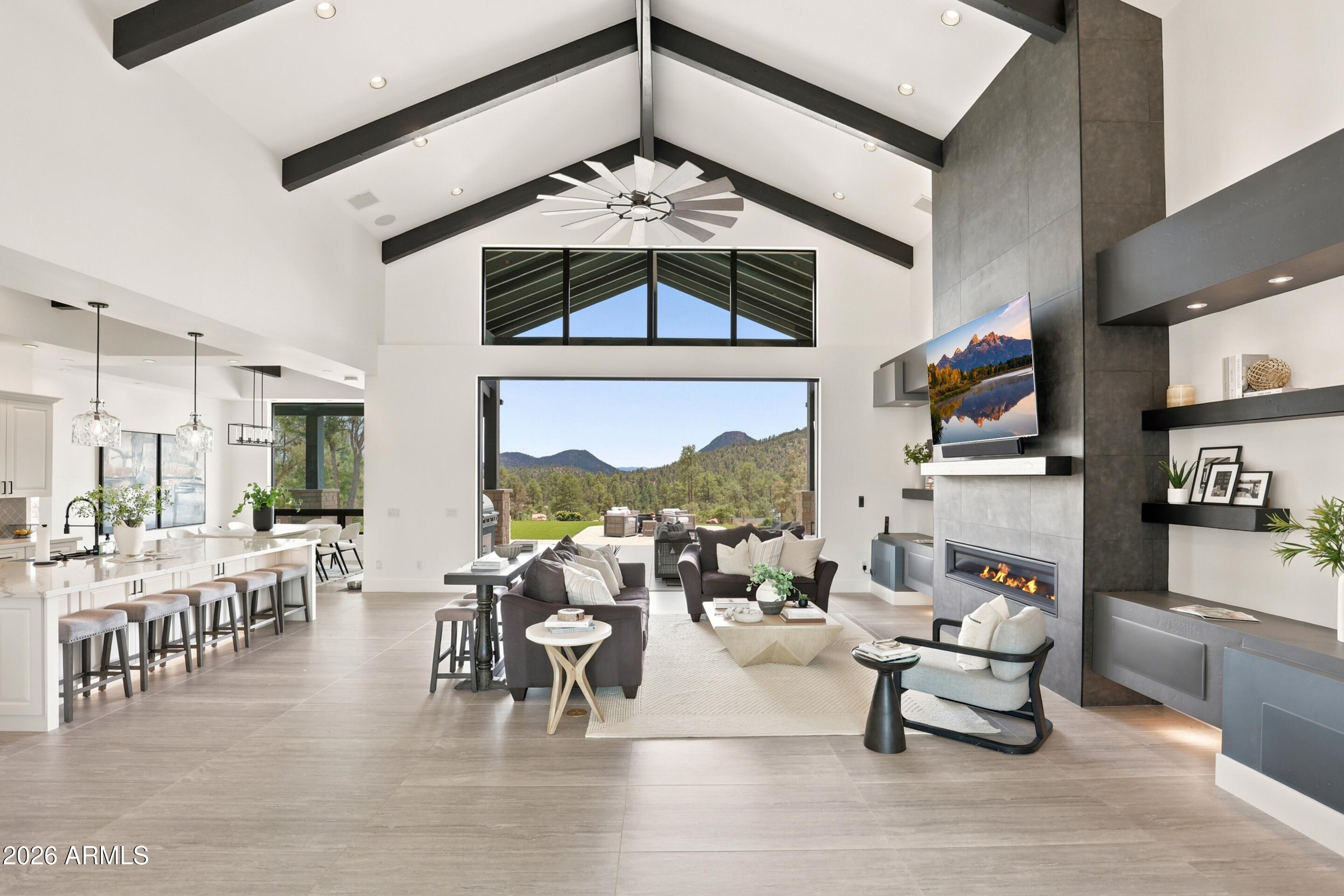 THE KNOLLS 2 - Residential