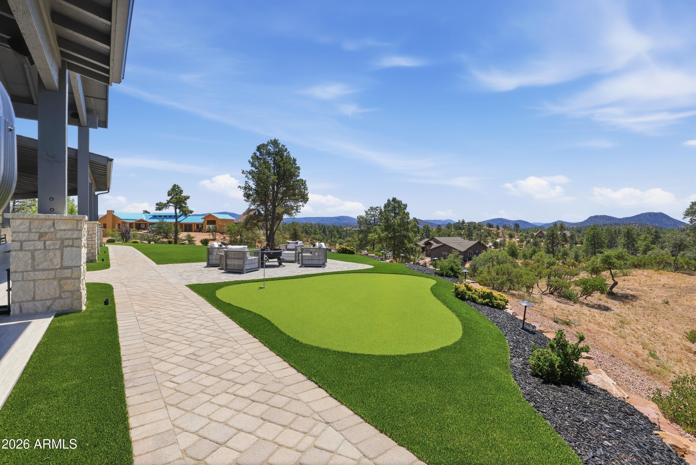 THE KNOLLS 2 - Residential