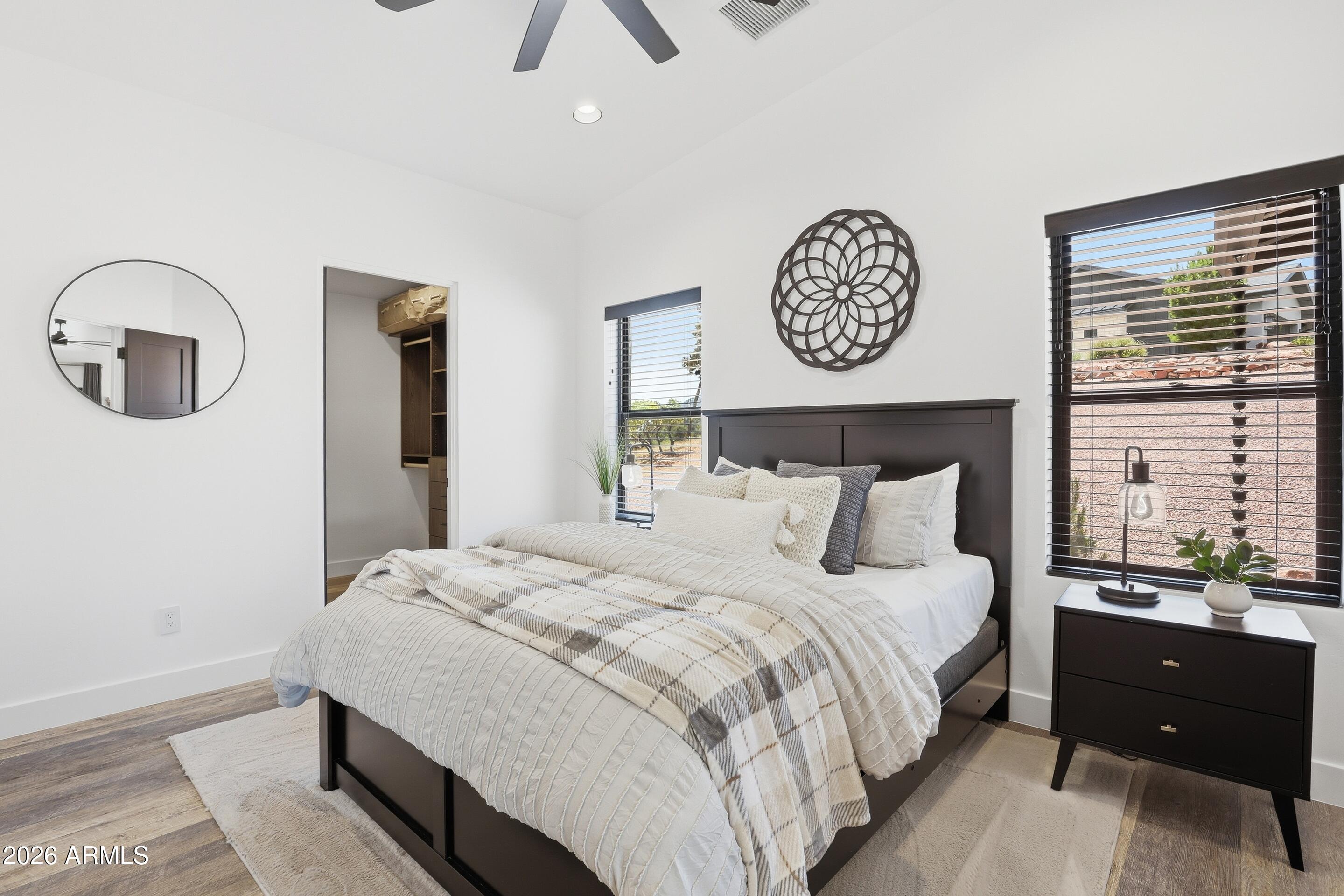 THE KNOLLS 2 - Residential
