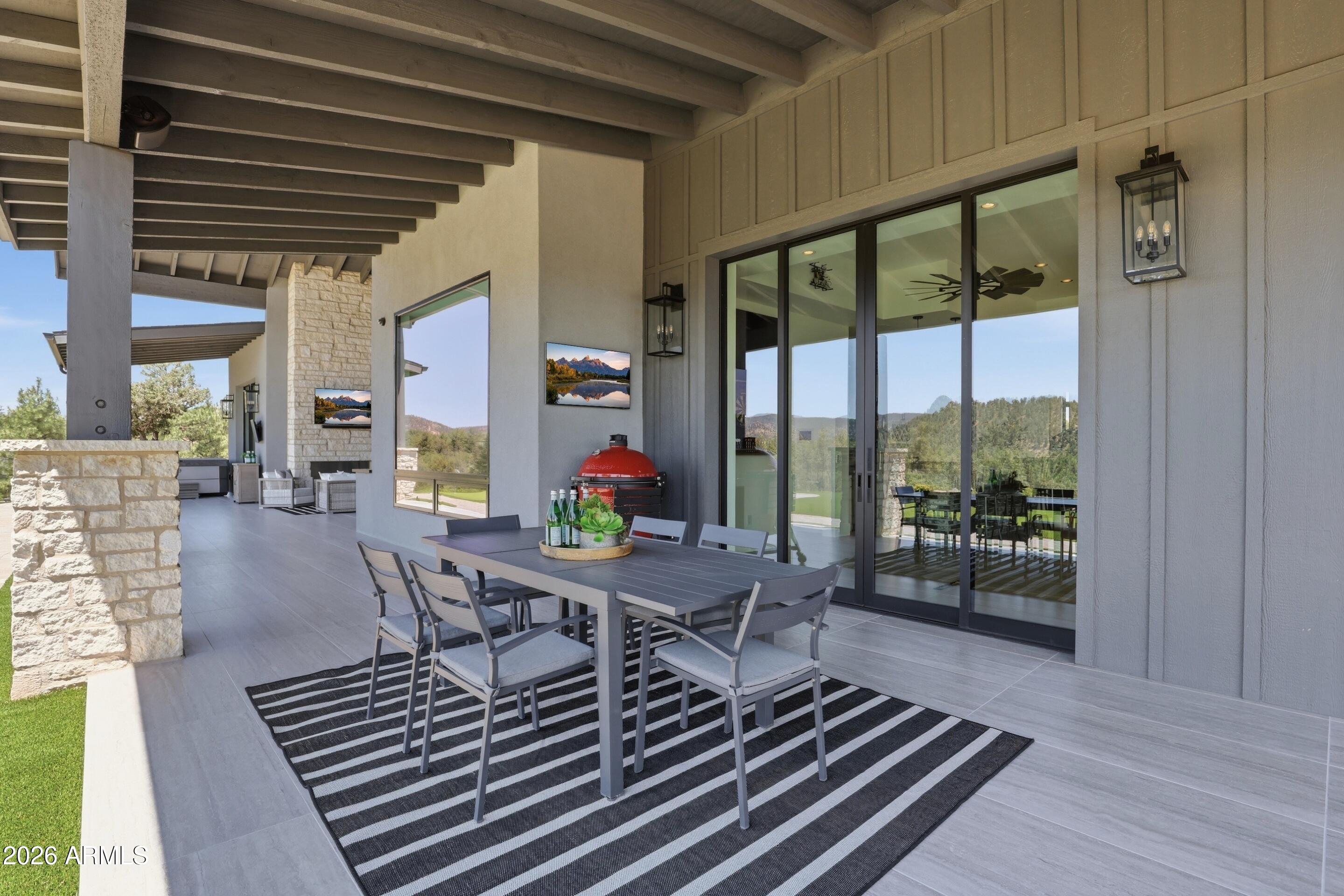 THE KNOLLS 2 - Residential