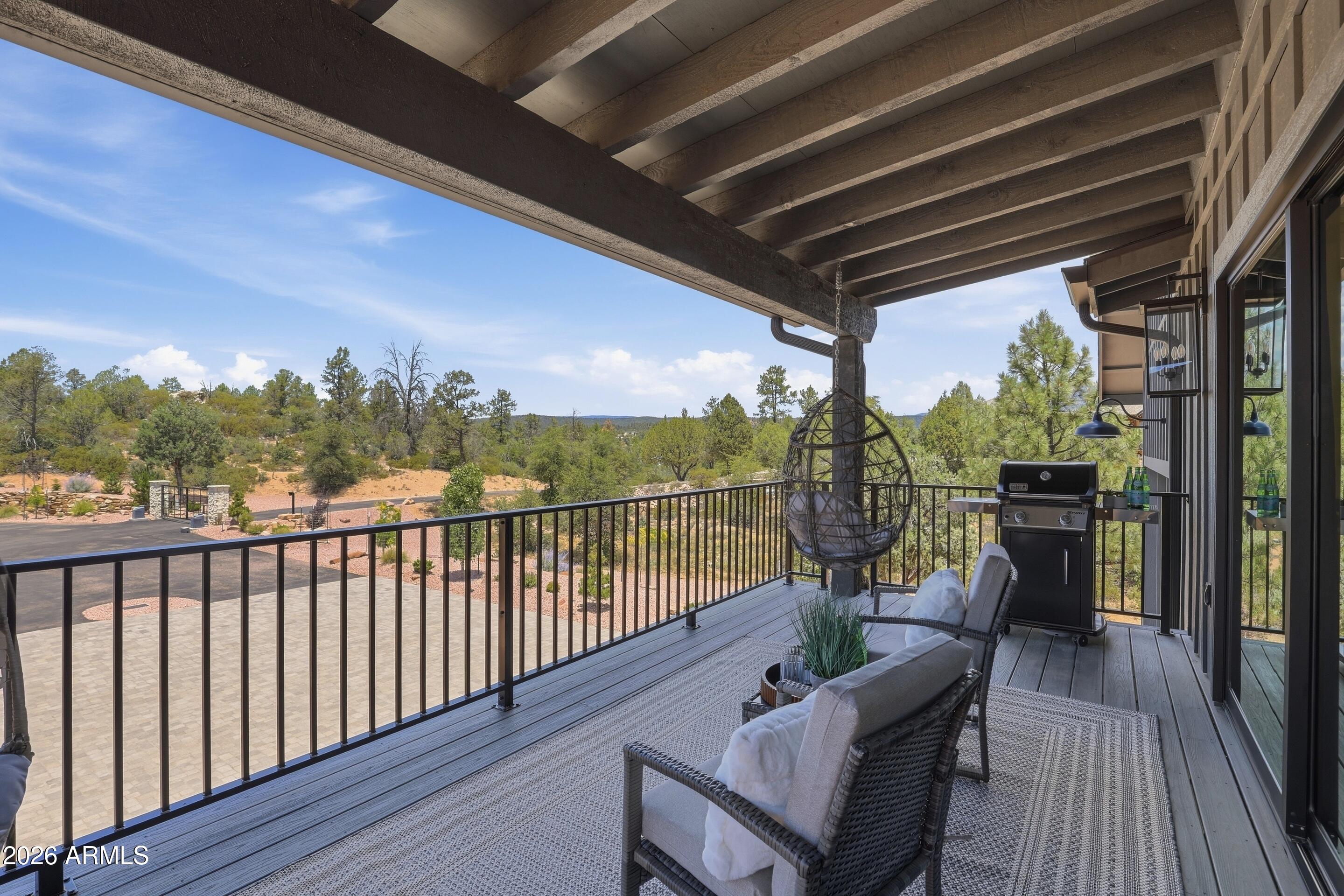 THE KNOLLS 2 - Residential