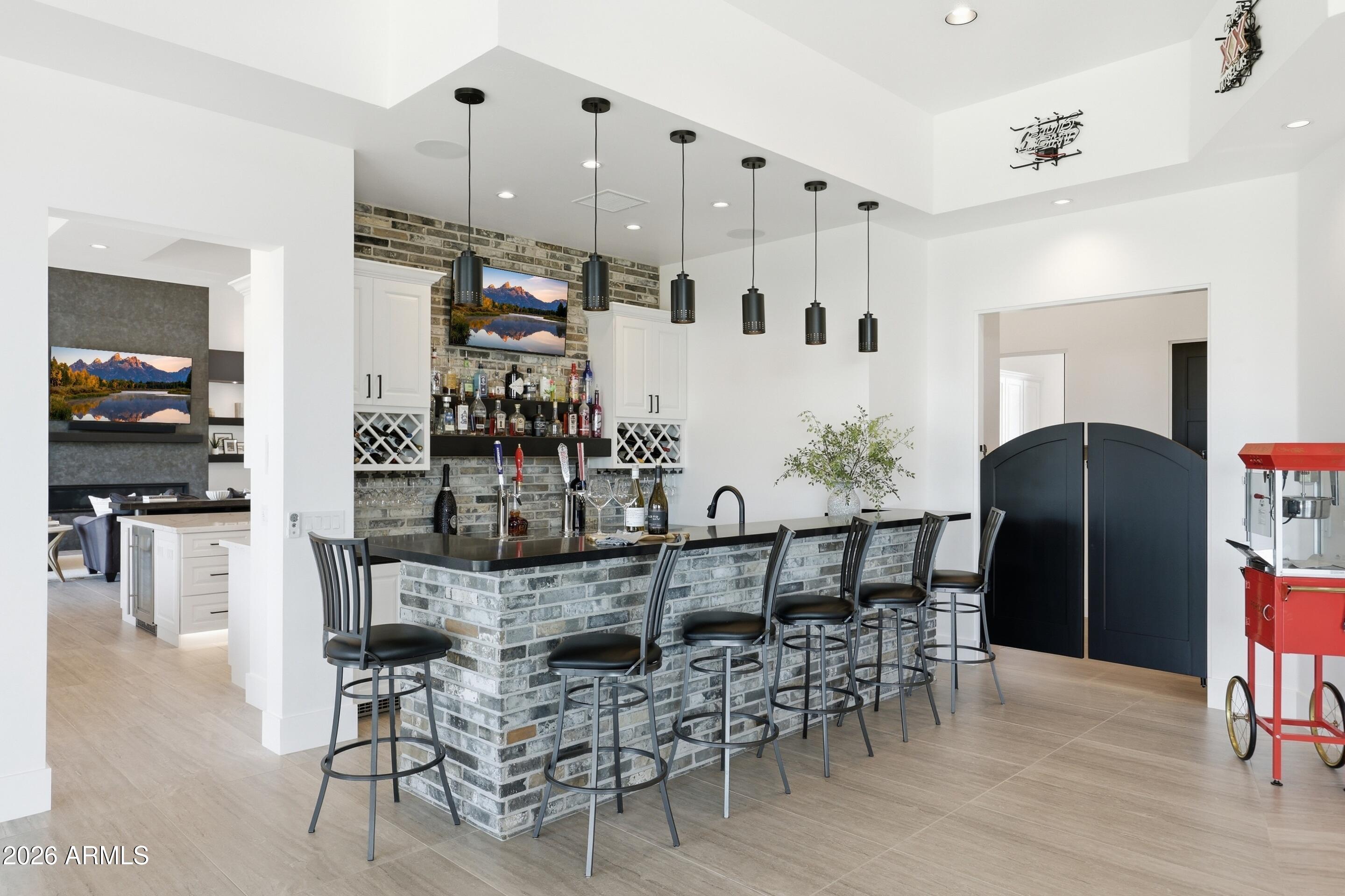 THE KNOLLS 2 - Residential