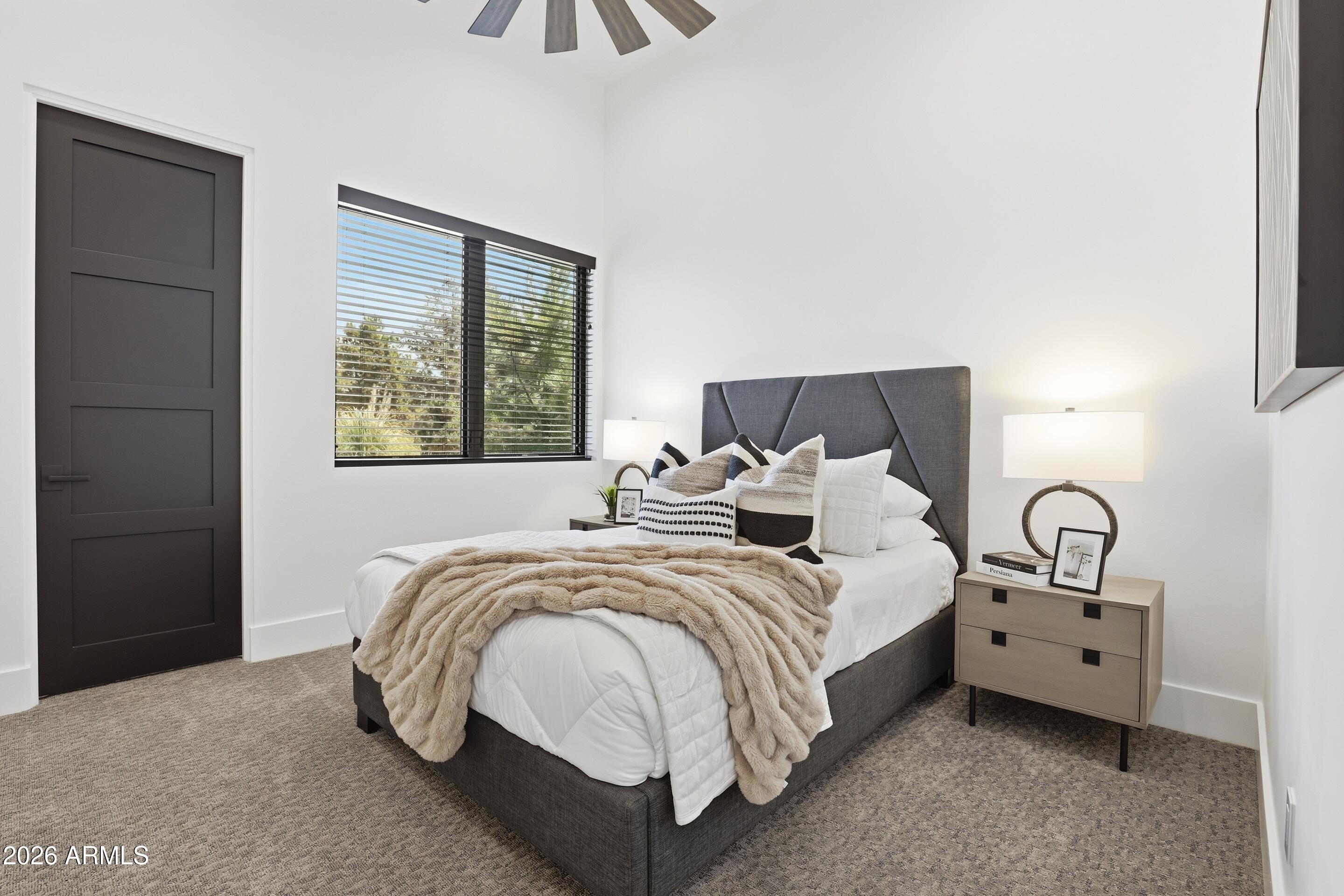 THE KNOLLS 2 - Residential