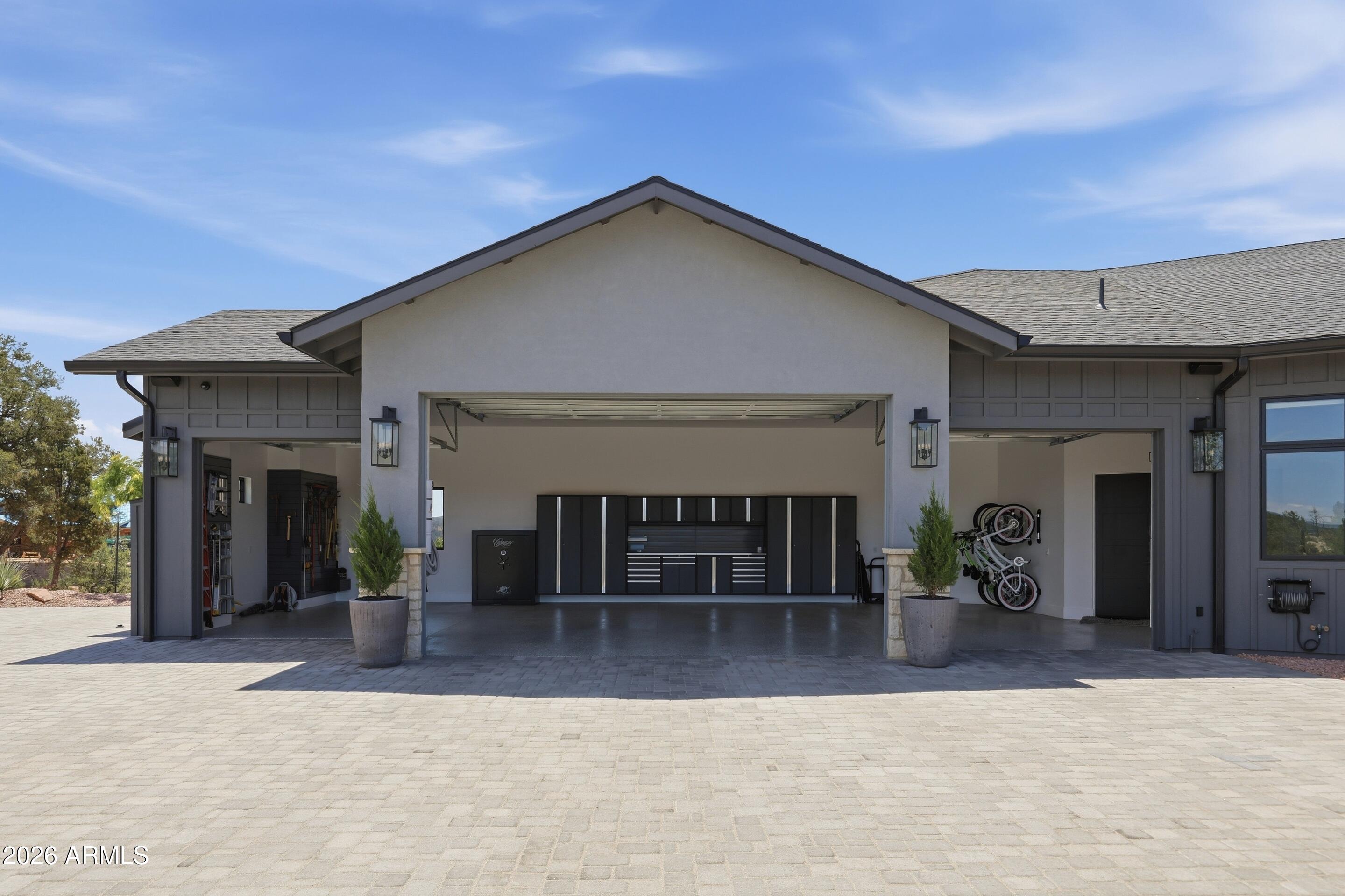 THE KNOLLS 2 - Residential