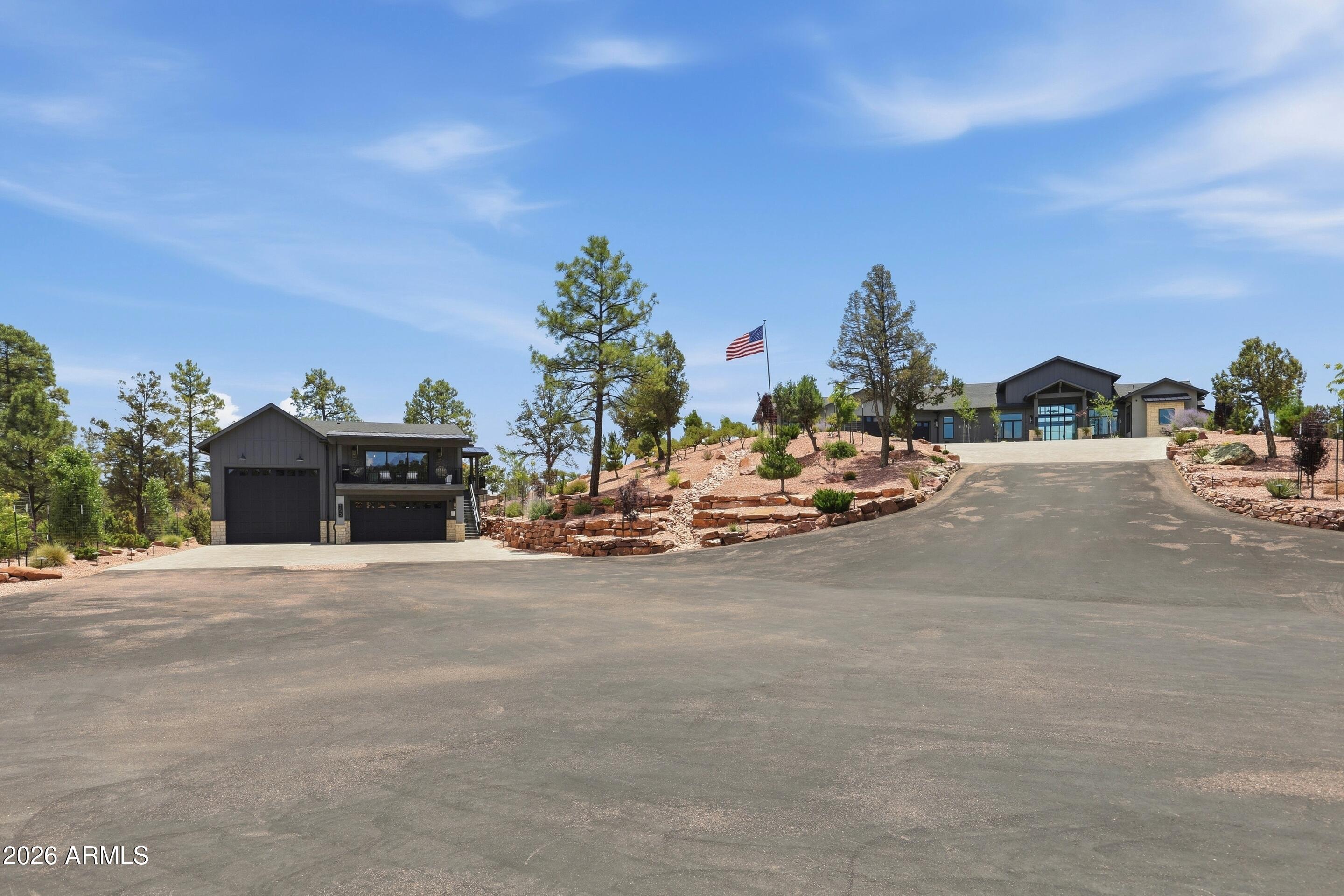 THE KNOLLS 2 - Residential