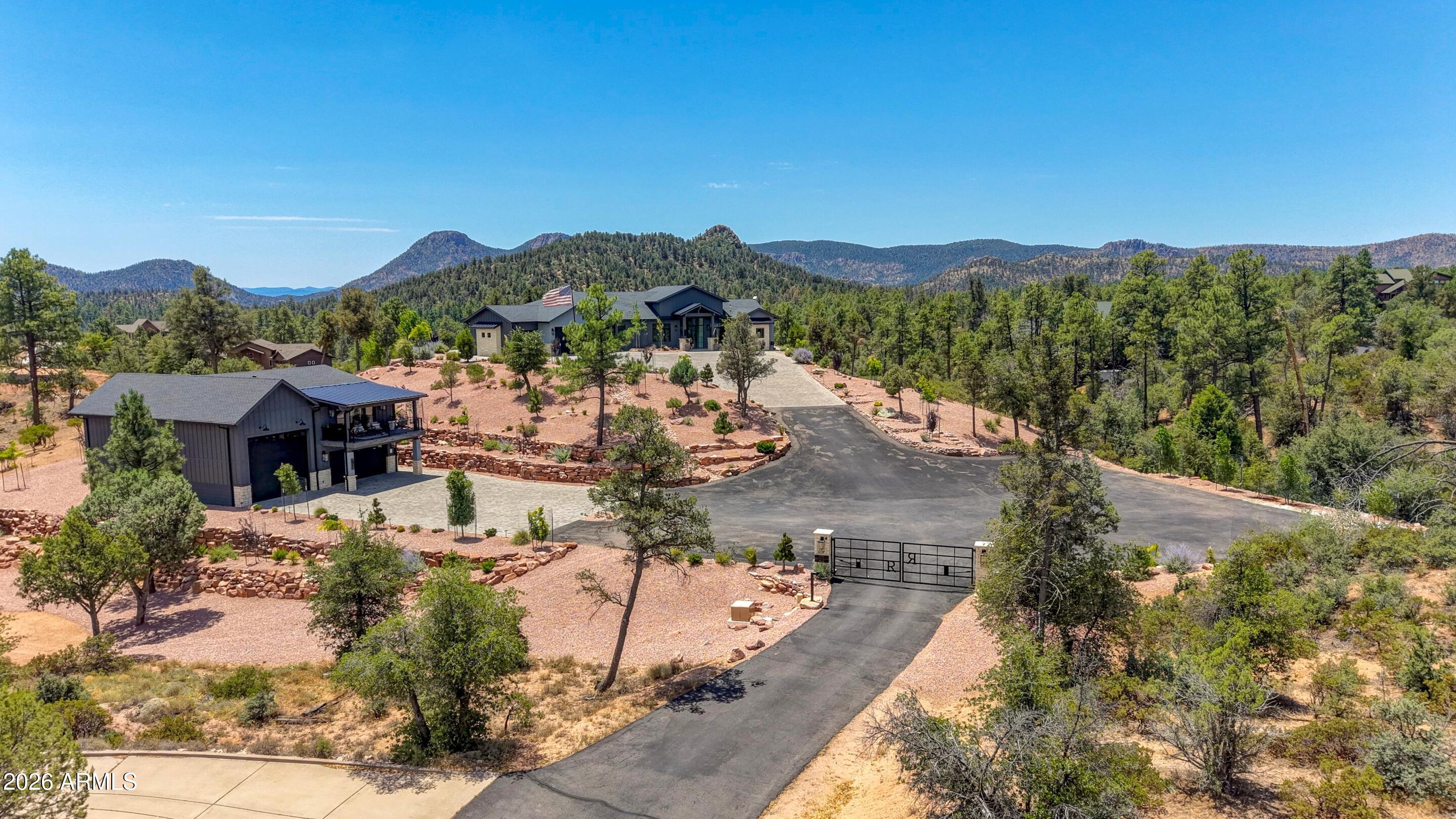 THE KNOLLS 2 - Residential