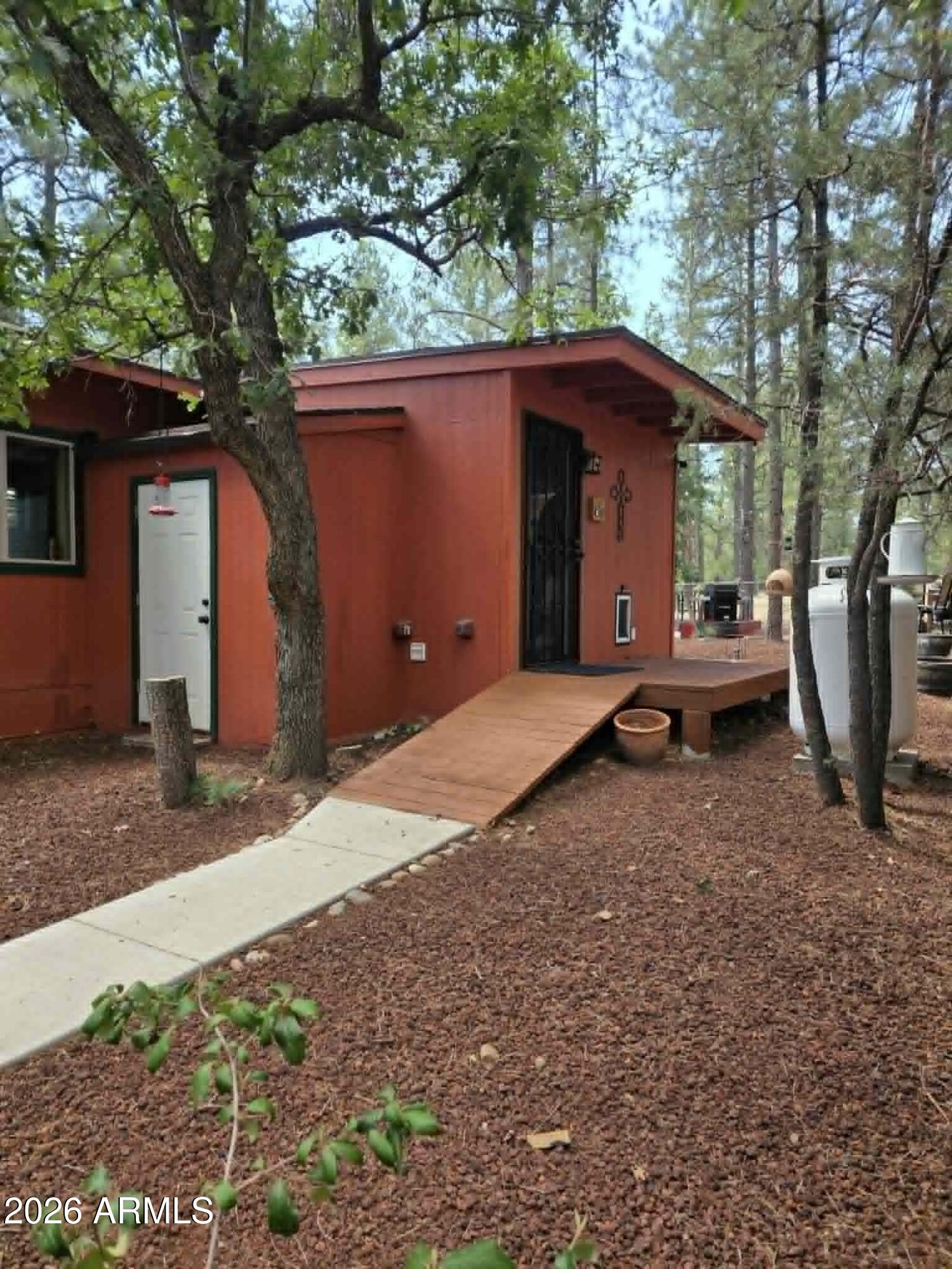 Summer Pines #1 Lot 19 1980 Monterrey 14x66 VIN# CAV800079 2007-30185 - Residential