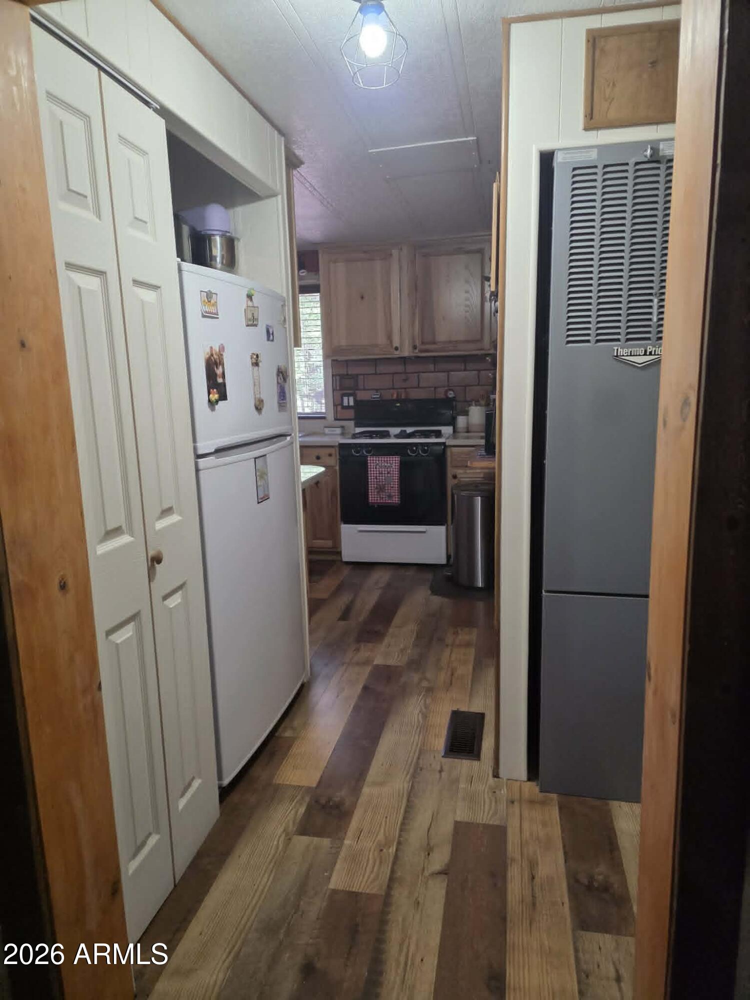 Summer Pines #1 Lot 19 1980 Monterrey 14x66 VIN# CAV800079 2007-30185 - Residential