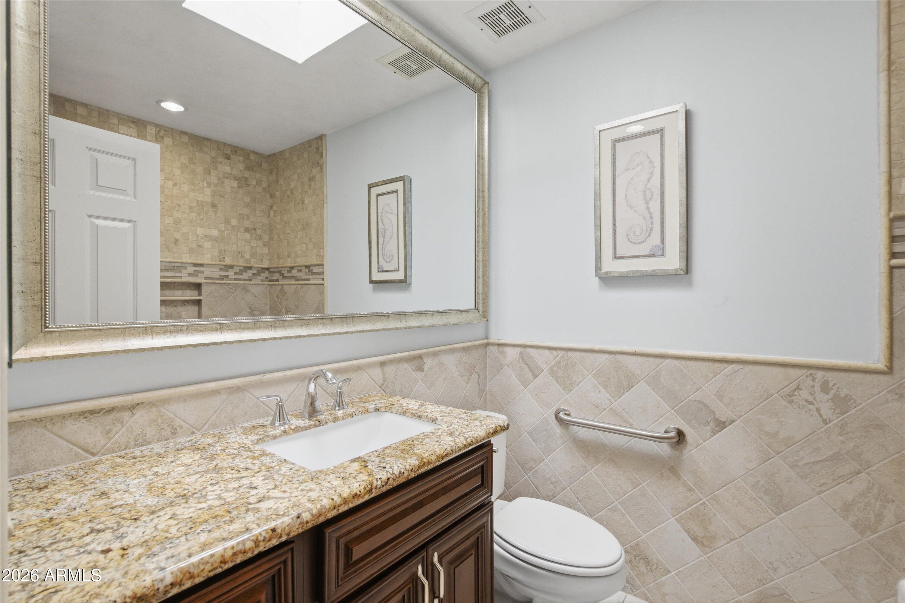 VILLA DEL ORO UNIT 2 - Residential