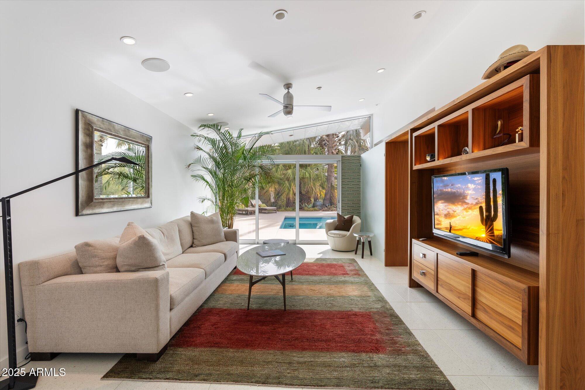 VISTA LINDA - Residential