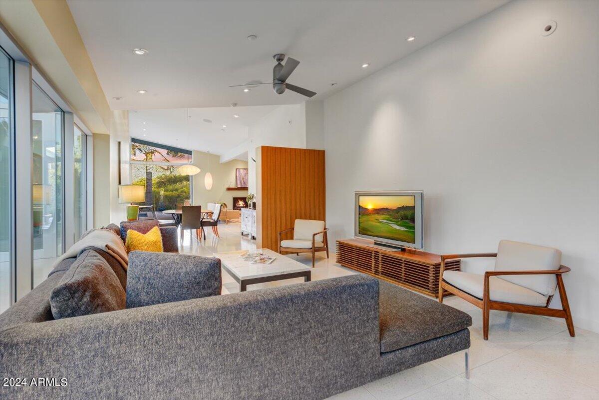 VISTA LINDA - Residential