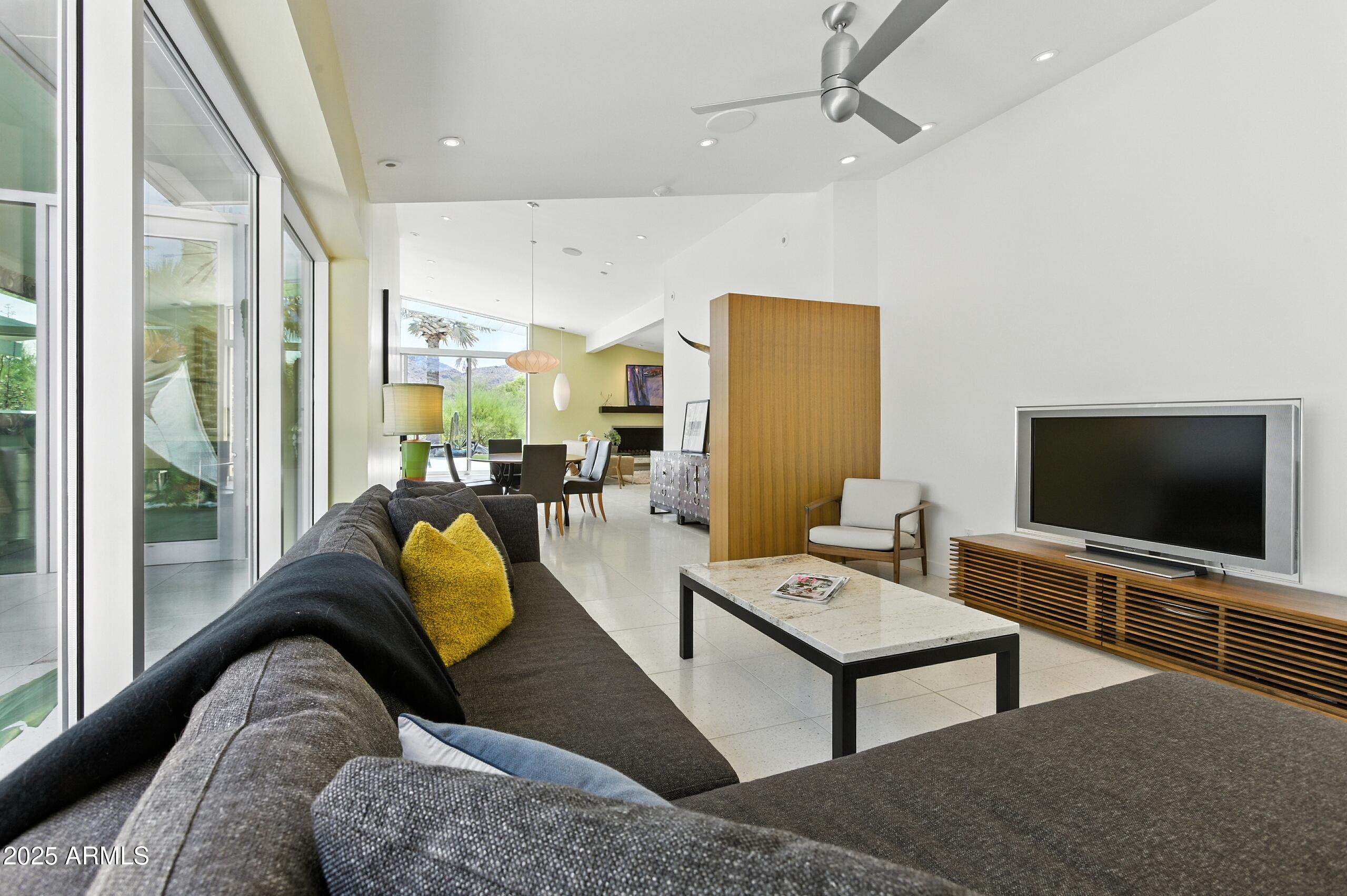 VISTA LINDA - Residential