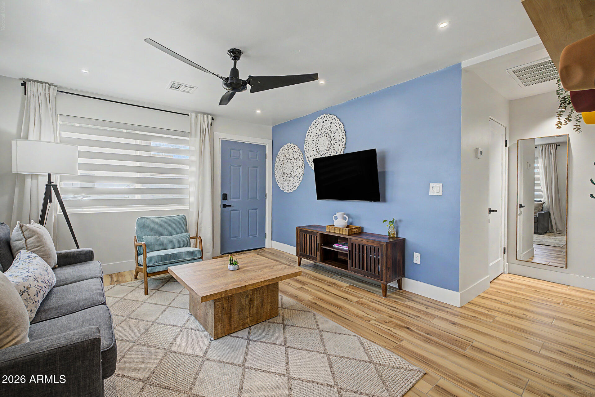 SANTA ROSA HEIGHTS - Residential Income