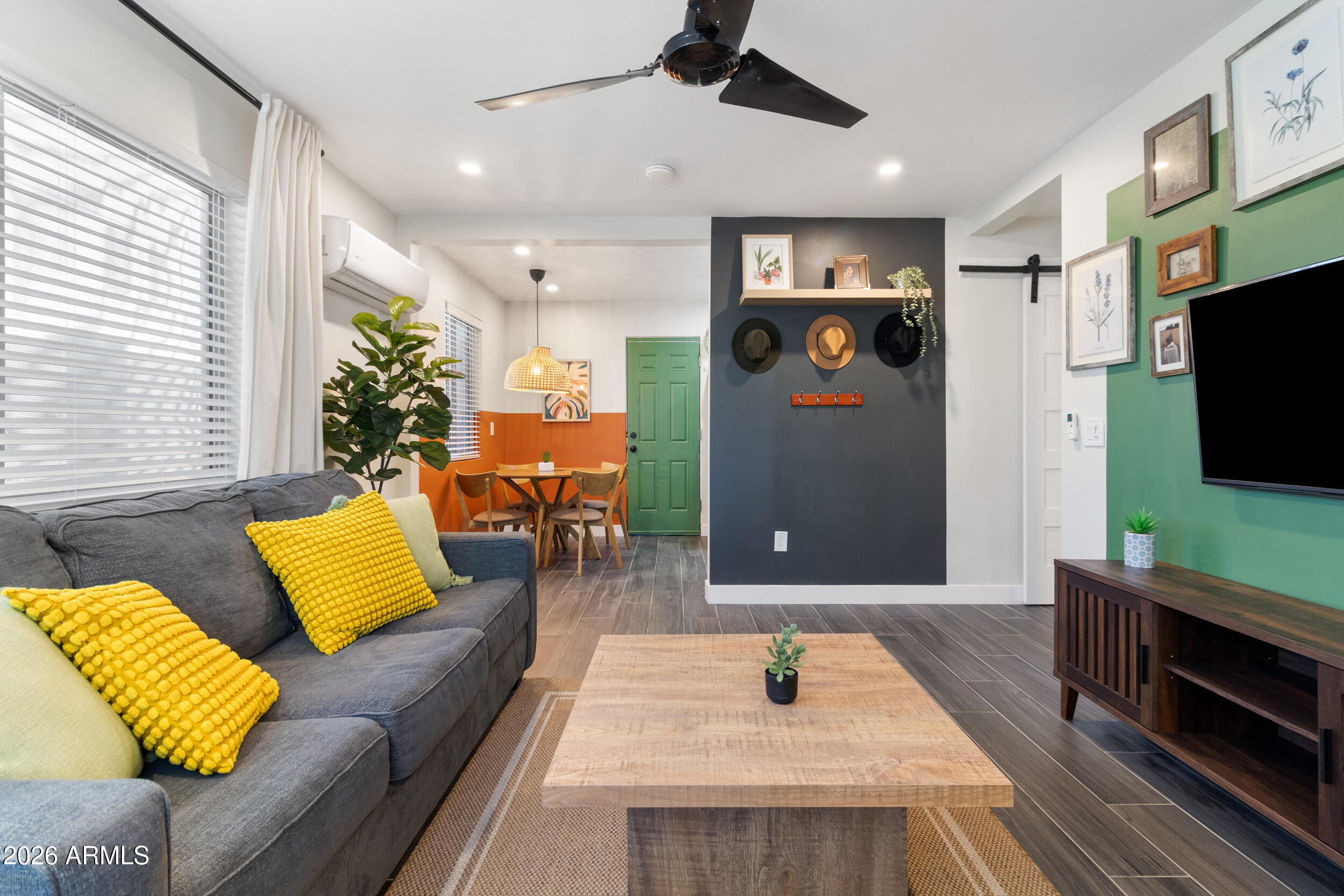SANTA ROSA HEIGHTS - Residential Income
