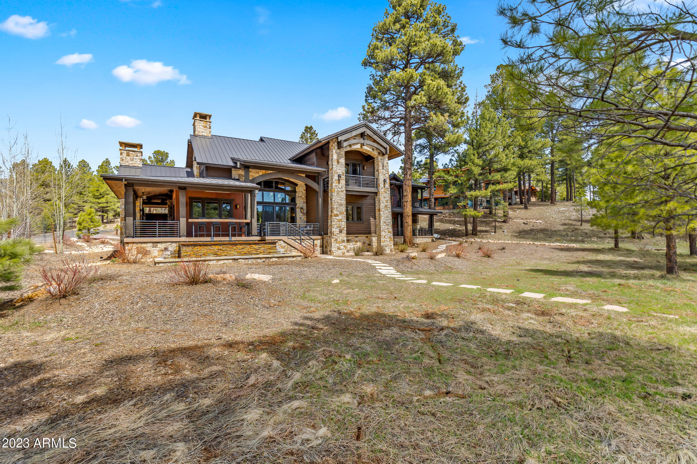THE ESTATES AT PINE CANYON UNIT 1 LOT 42 - Residential