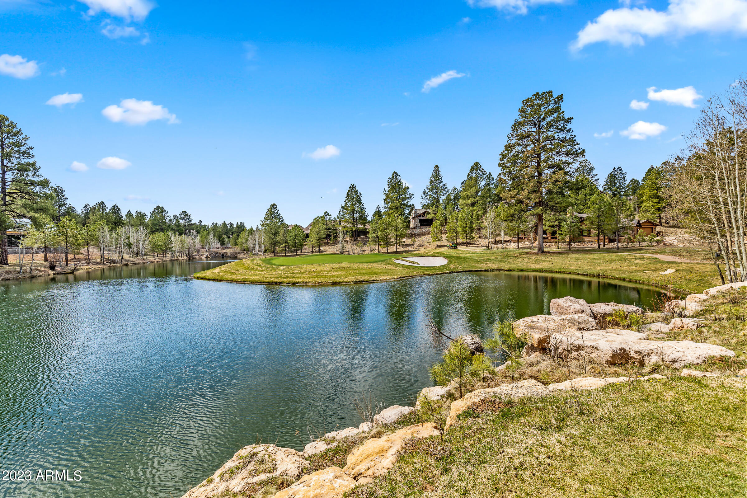 THE ESTATES AT PINE CANYON UNIT 1 LOT 42 - Residential