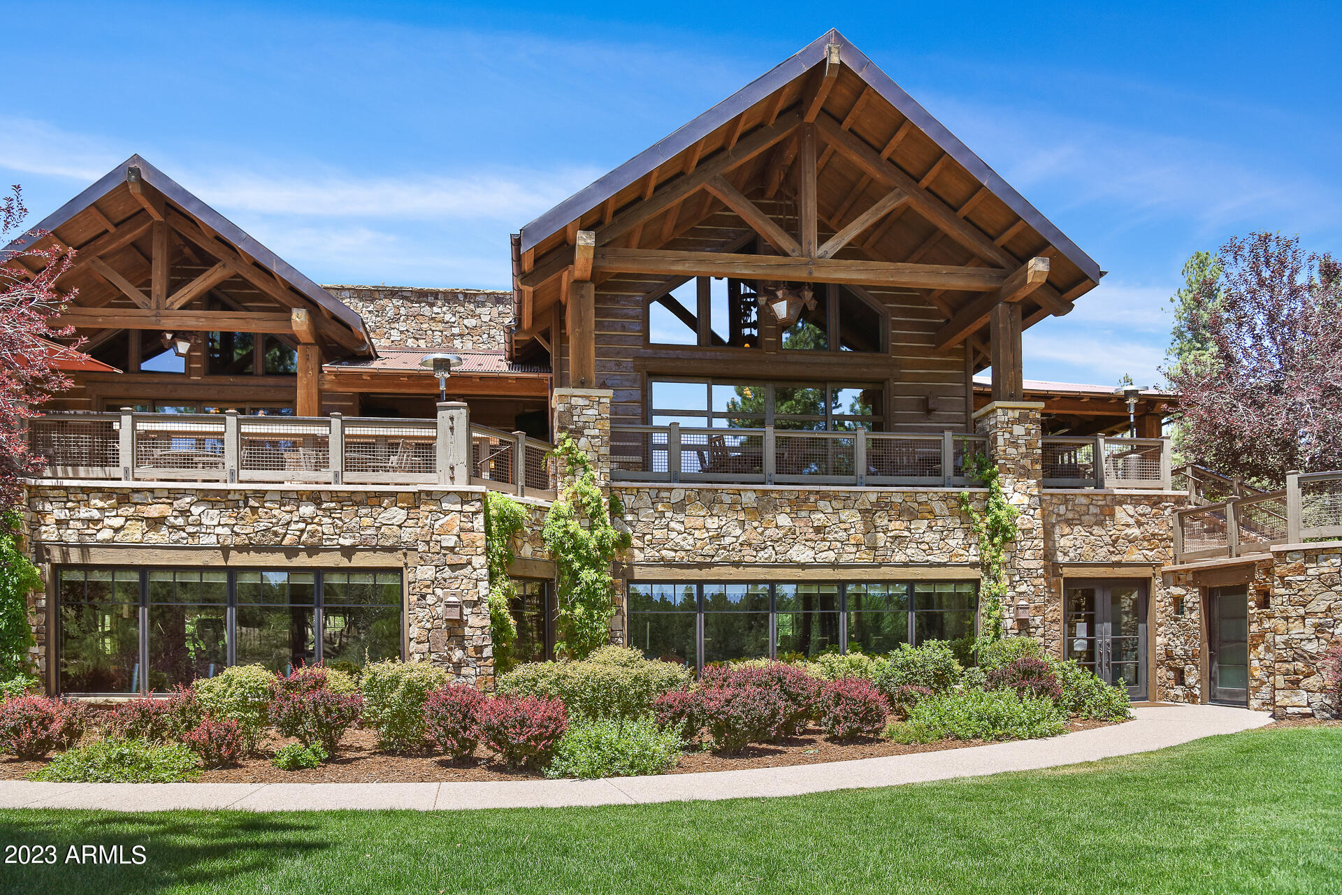THE ESTATES AT PINE CANYON UNIT 1 LOT 42 - Residential
