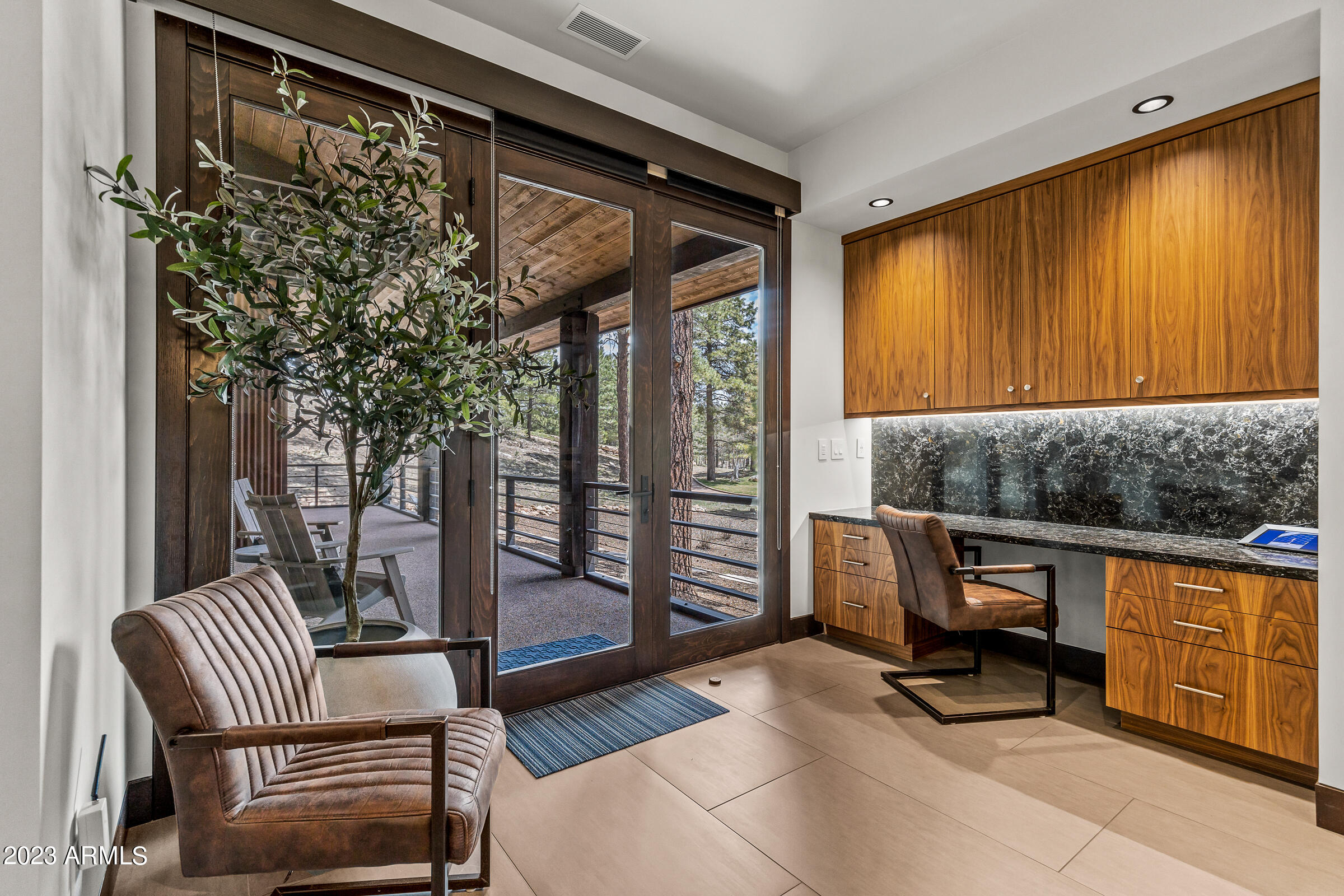 THE ESTATES AT PINE CANYON UNIT 1 LOT 42 - Residential