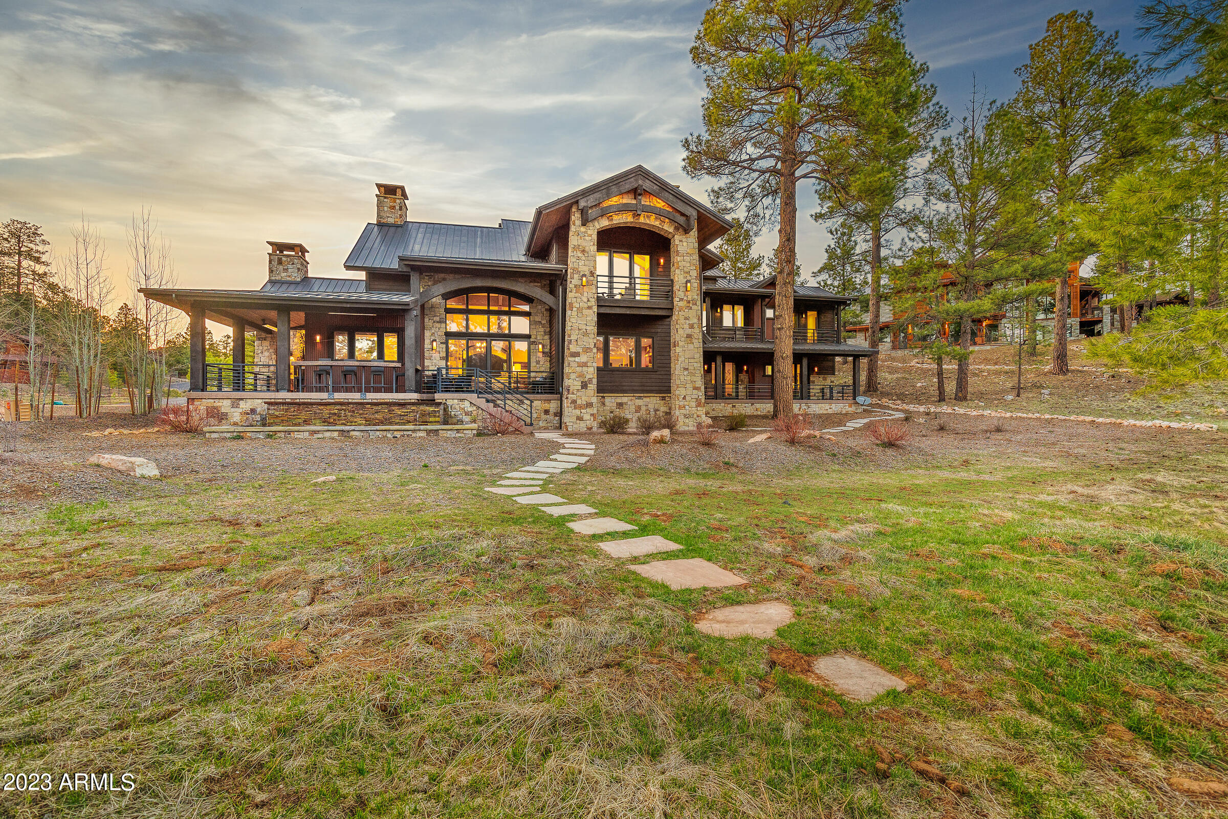 THE ESTATES AT PINE CANYON UNIT 1 LOT 42 - Residential
