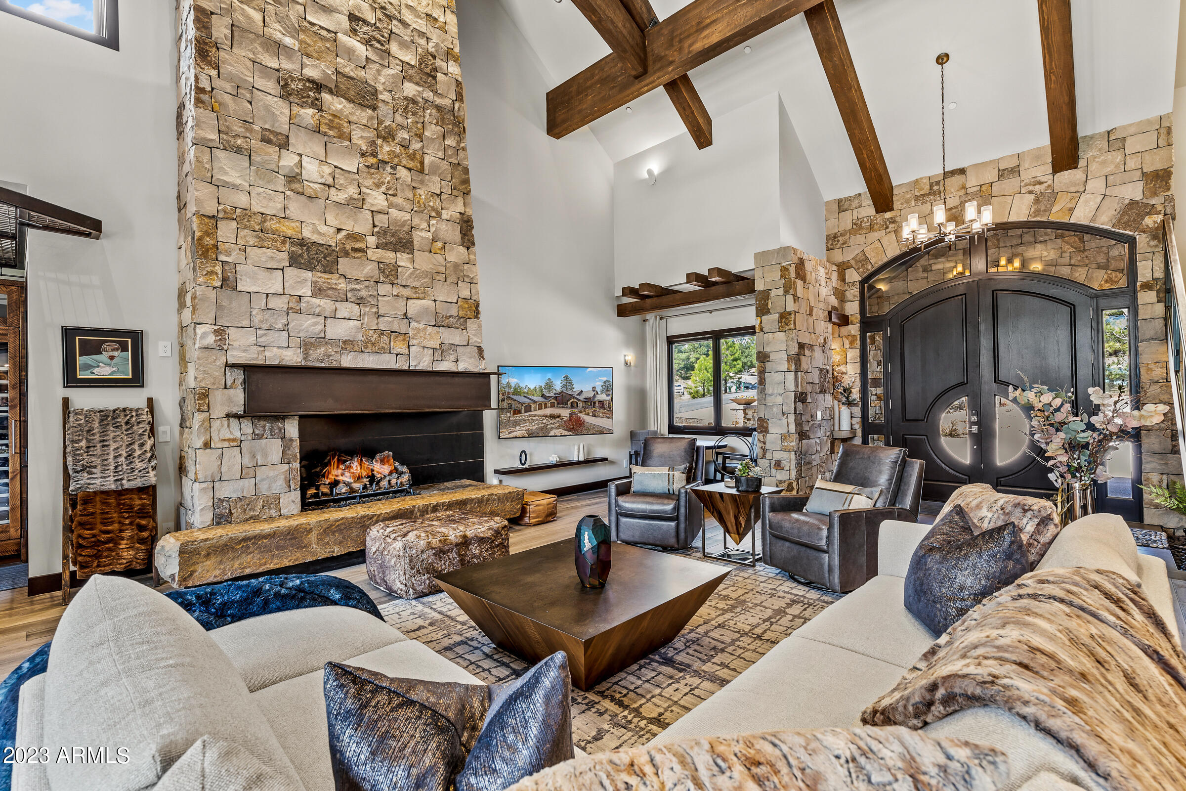 THE ESTATES AT PINE CANYON UNIT 1 LOT 42 - Residential