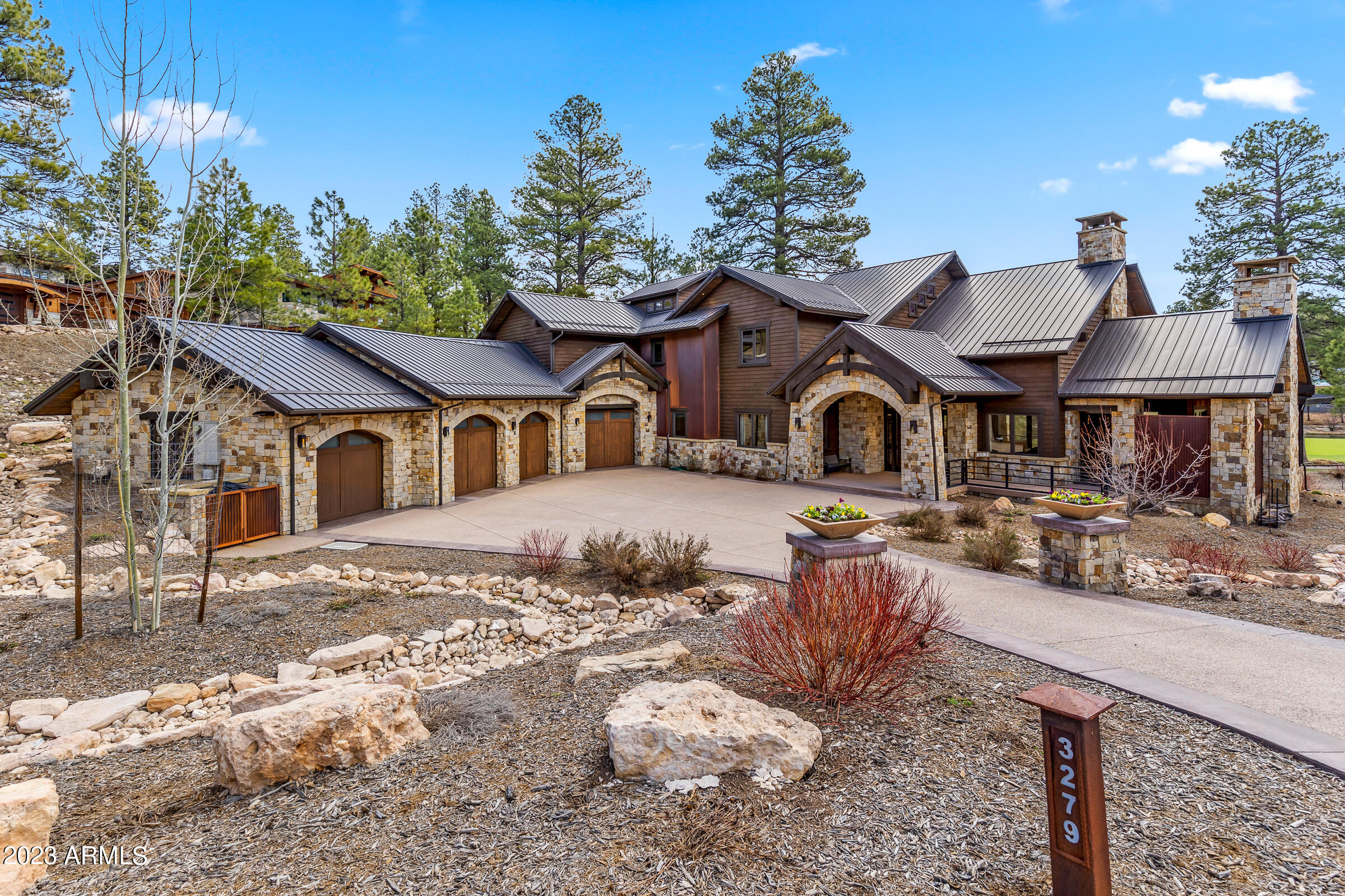THE ESTATES AT PINE CANYON UNIT 1 LOT 42 - Residential