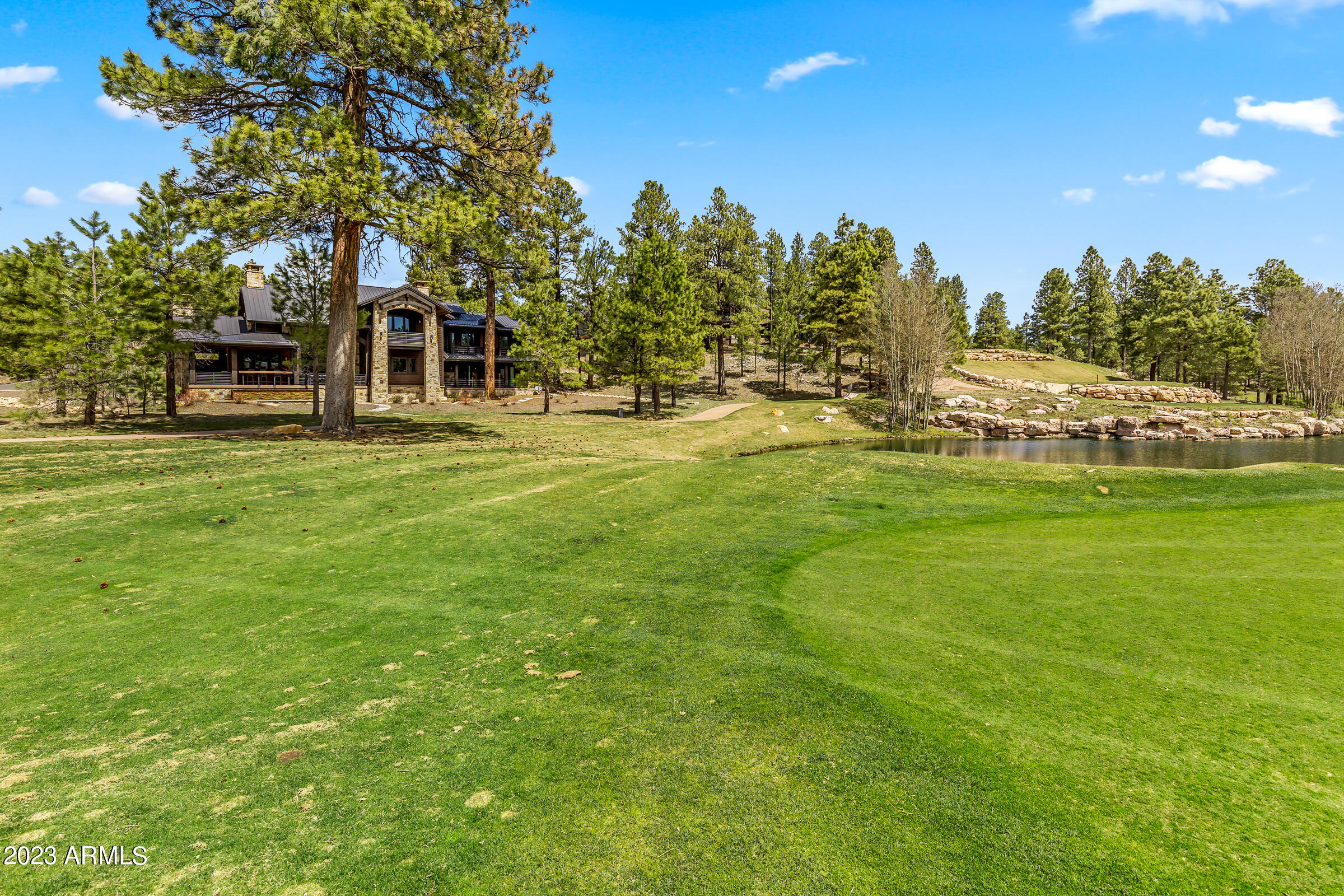 THE ESTATES AT PINE CANYON UNIT 1 LOT 42 - Residential