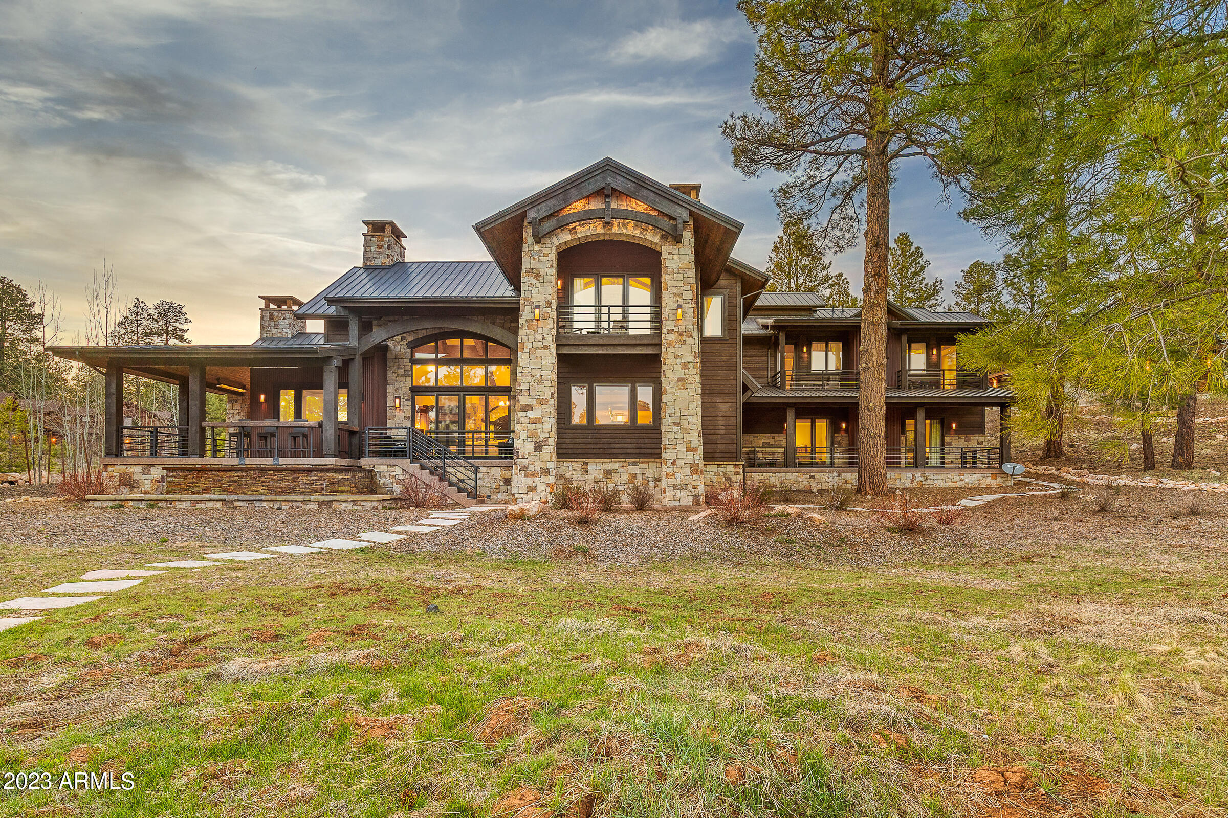 THE ESTATES AT PINE CANYON UNIT 1 LOT 42 - Residential