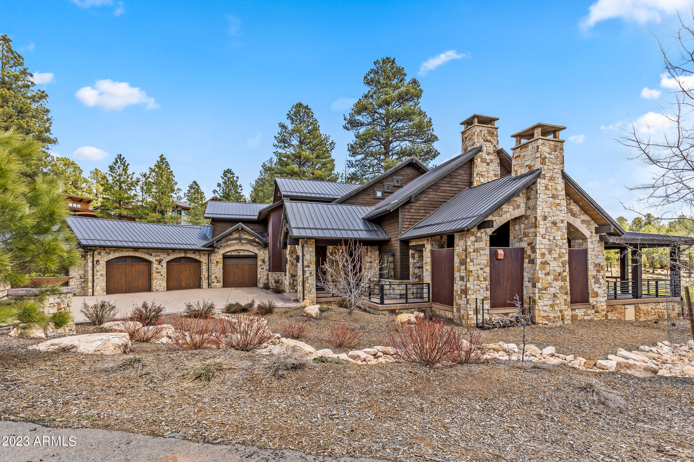 THE ESTATES AT PINE CANYON UNIT 1 LOT 42 - Residential