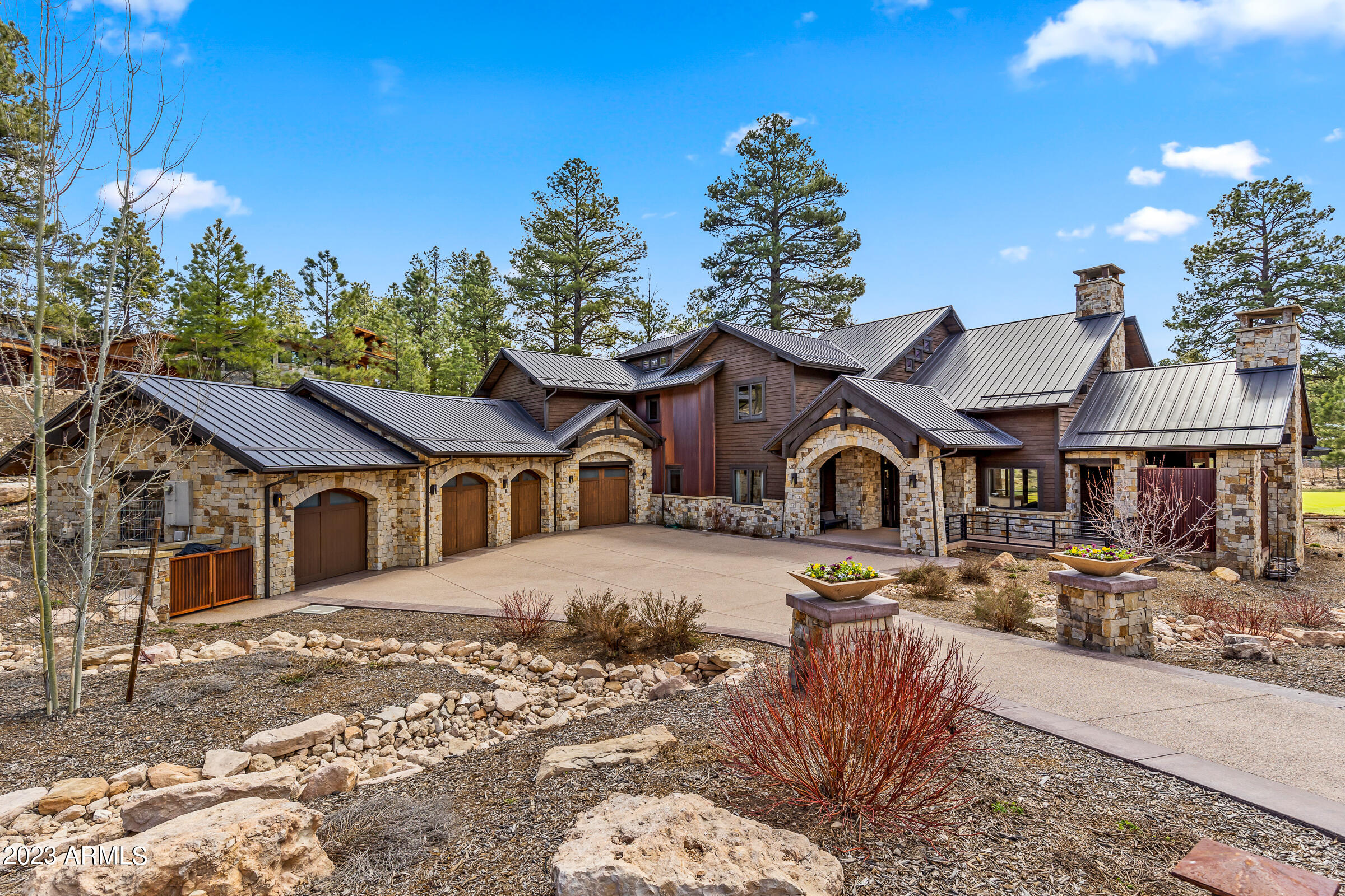 THE ESTATES AT PINE CANYON UNIT 1 LOT 42 - Residential