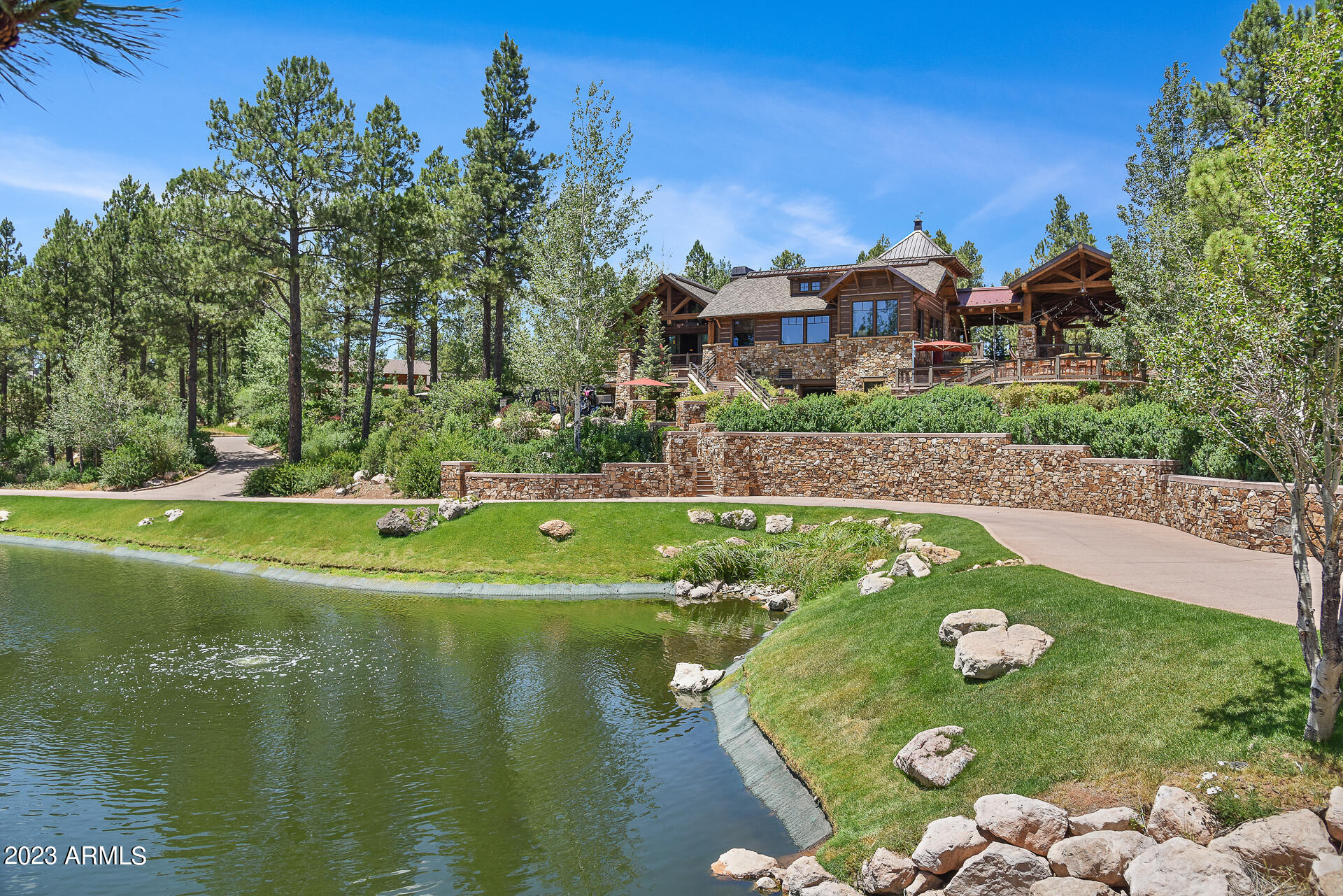 THE ESTATES AT PINE CANYON UNIT 1 LOT 42 - Residential