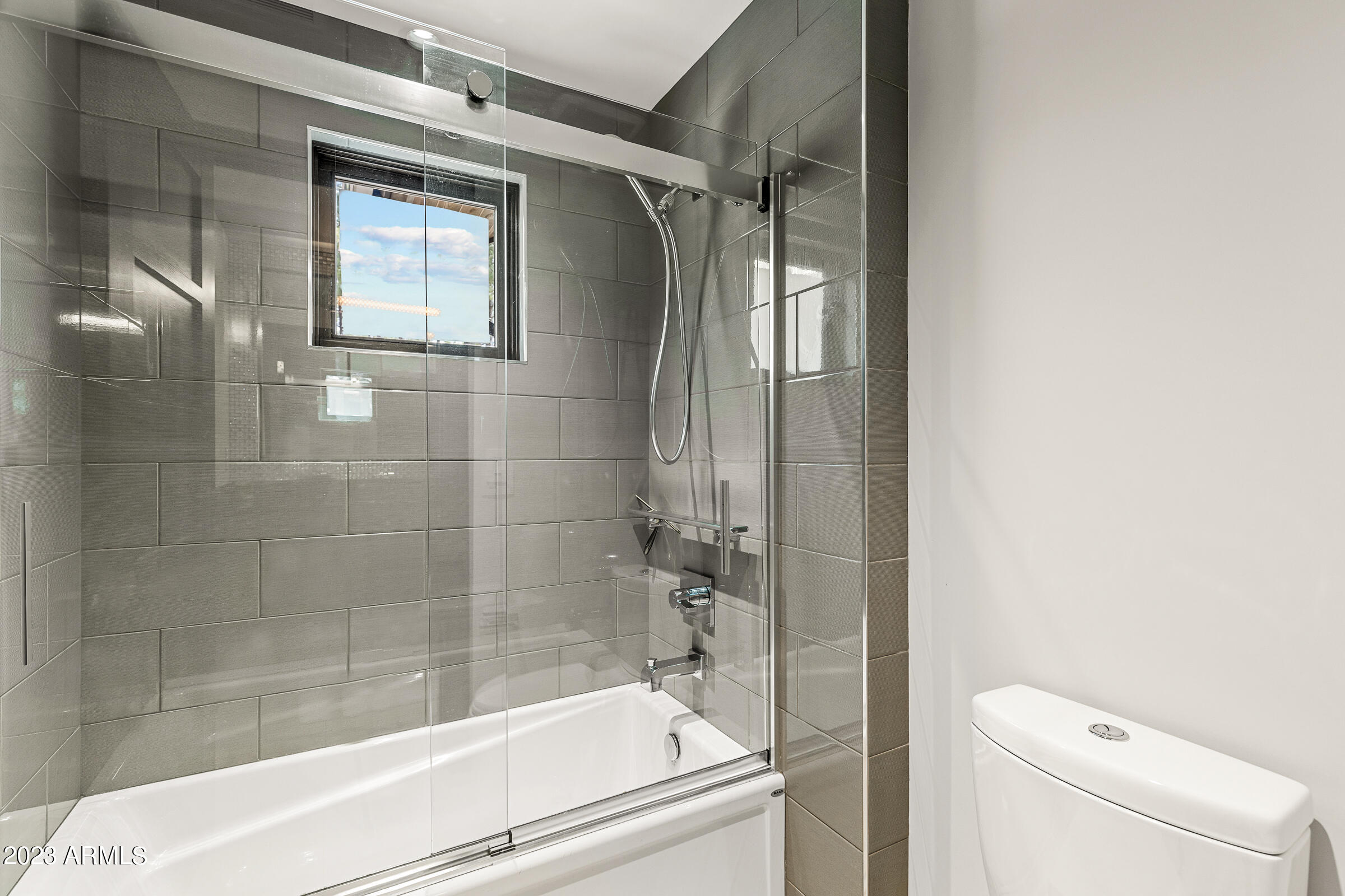 THE ESTATES AT PINE CANYON UNIT 1 LOT 42 - Residential