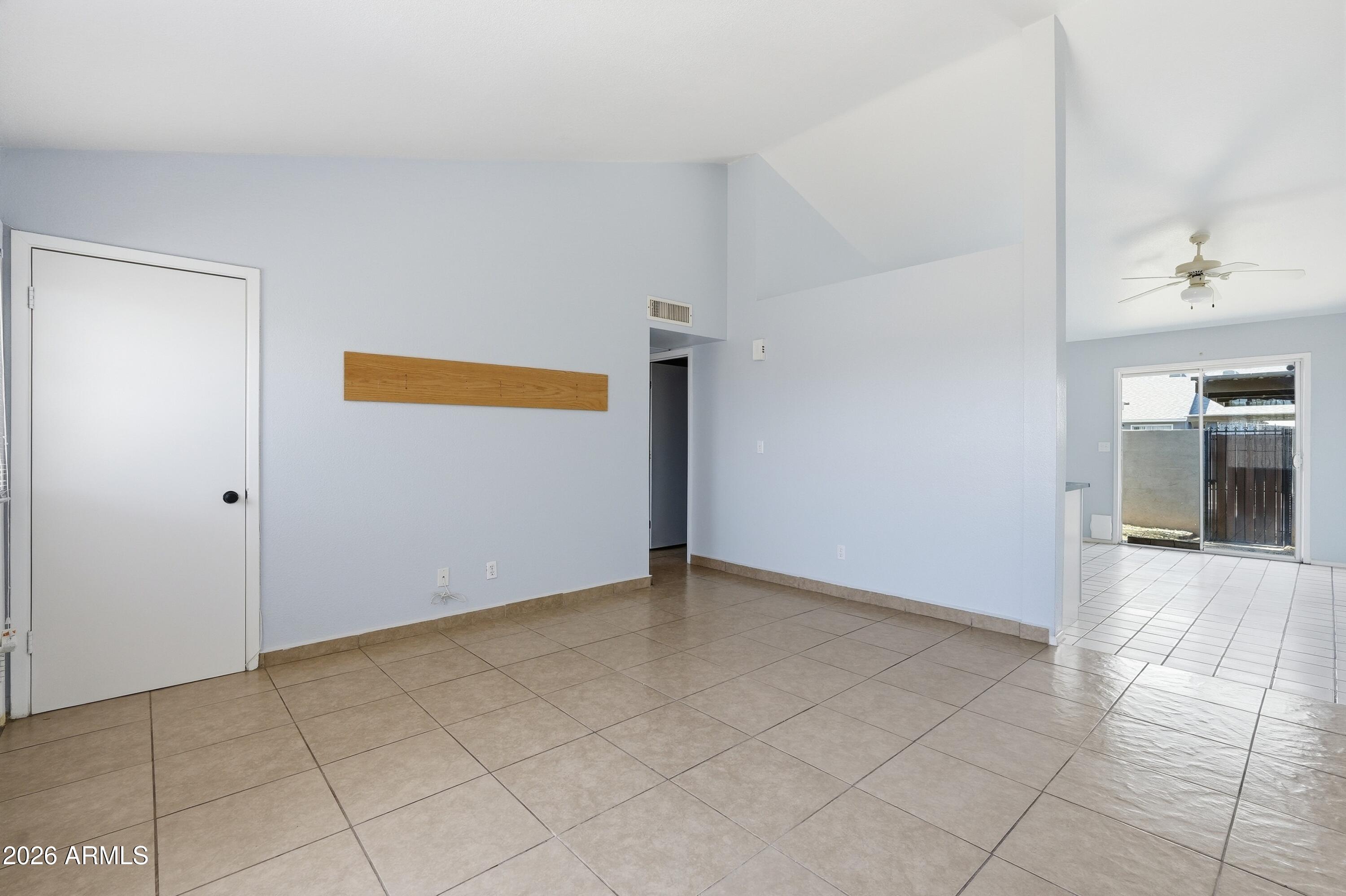 SHADOW OAK - Residential