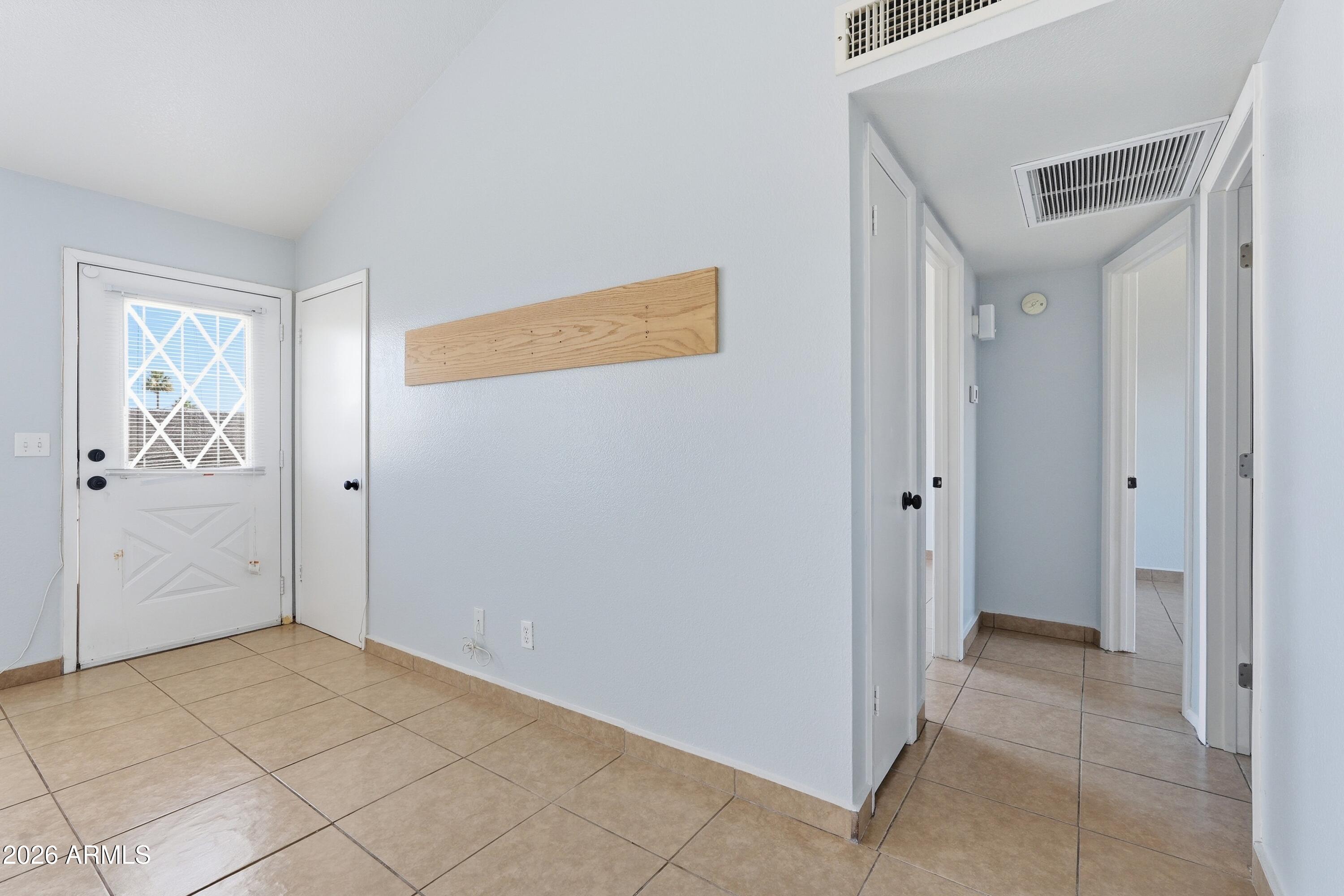 SHADOW OAK - Residential
