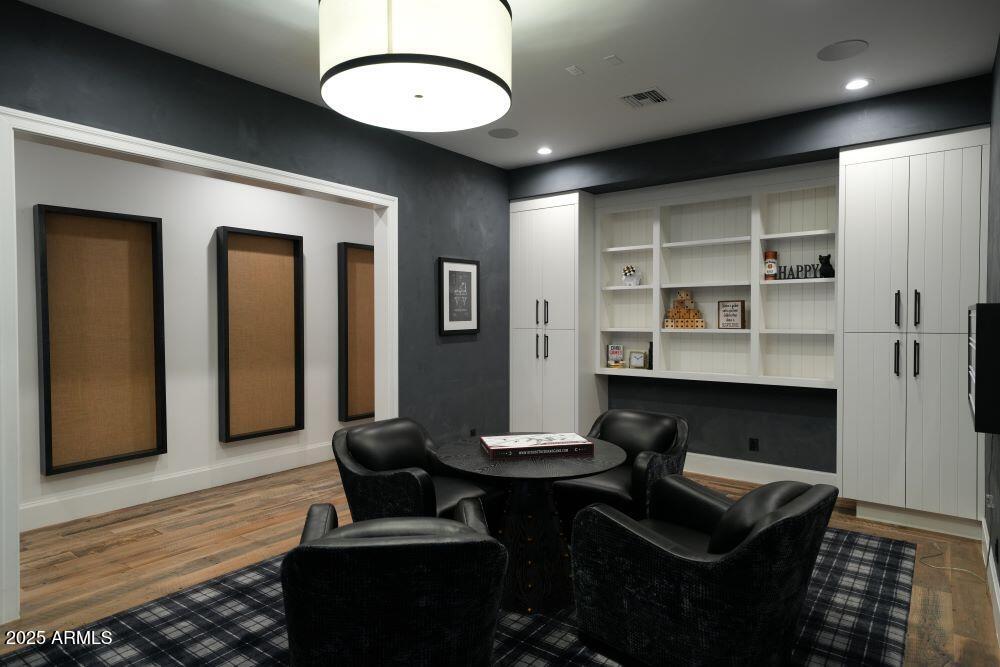 SANTAN LAKESIDE ESTATES AMD - Residential