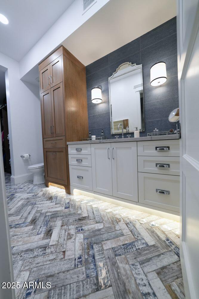 SANTAN LAKESIDE ESTATES AMD - Residential