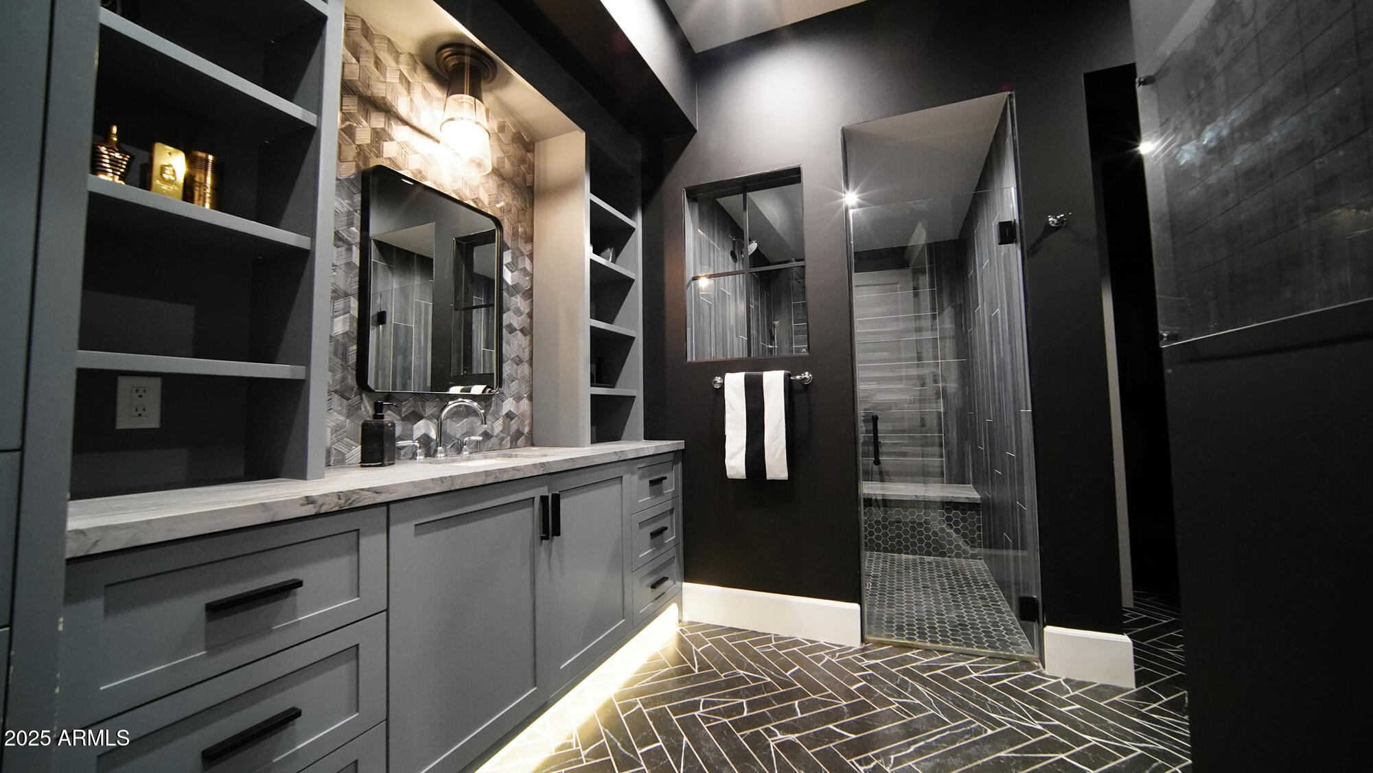 SANTAN LAKESIDE ESTATES AMD - Residential