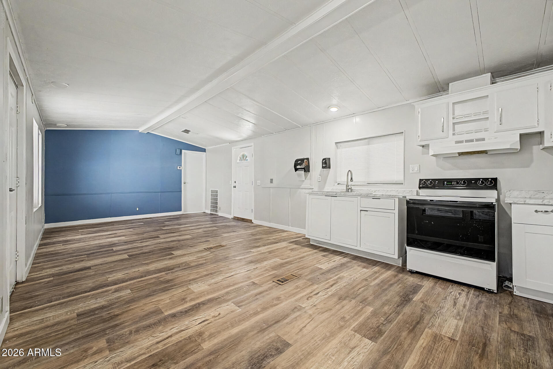 Paradise Groves Manufactured Home Park - Residential