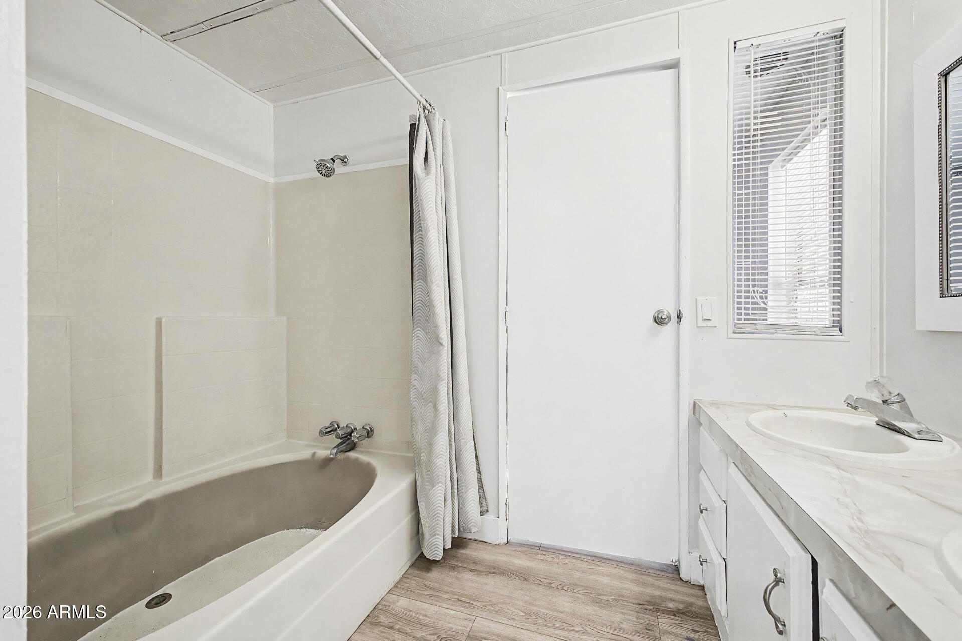 Paradise Groves Manufactured Home Park - Residential