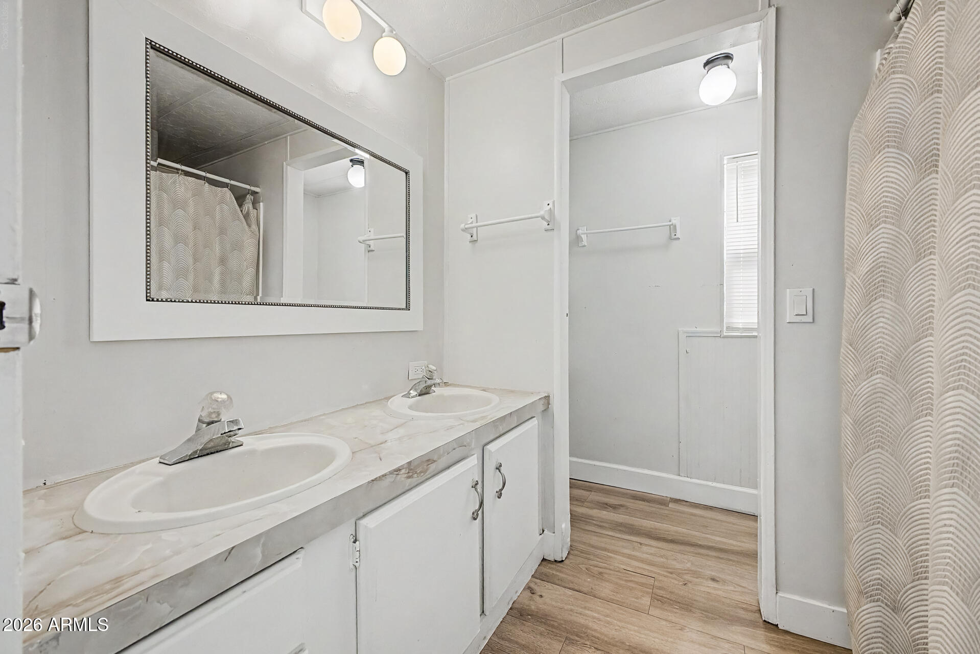 Paradise Groves Manufactured Home Park - Residential