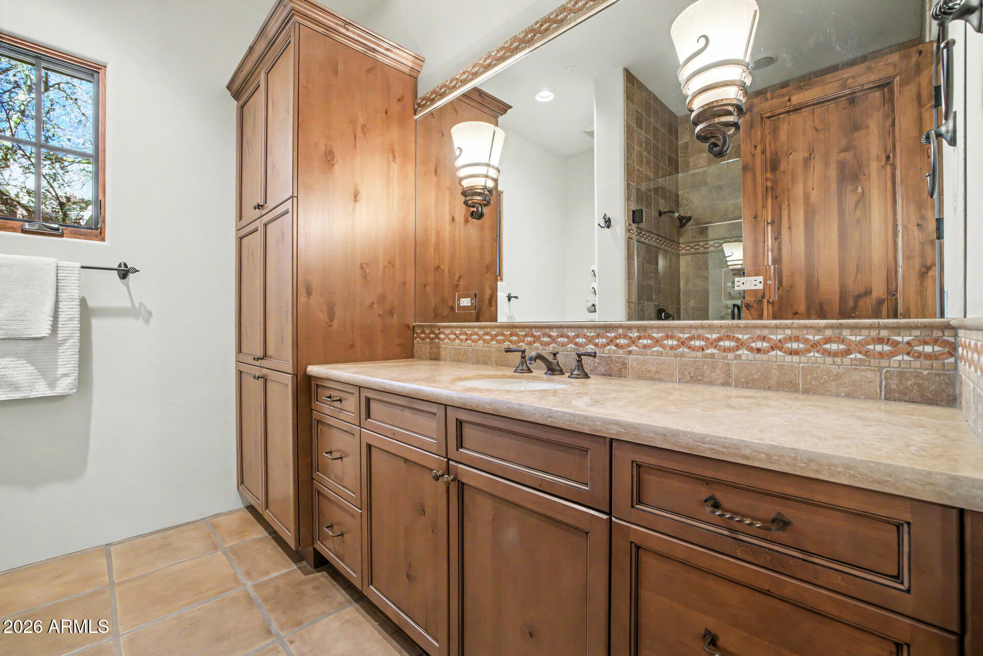 DC RANCH - Residential