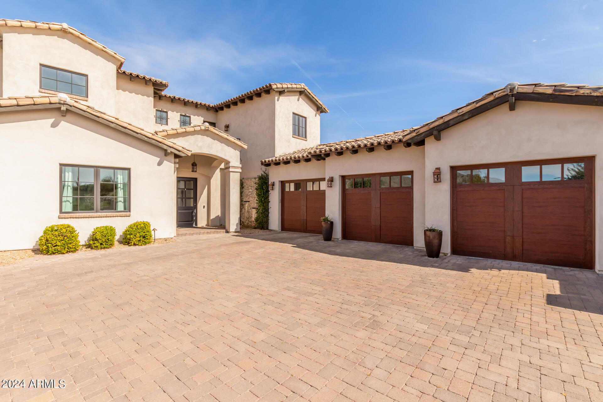 AHWATUKEE CUSTOM ESTATES - Residential